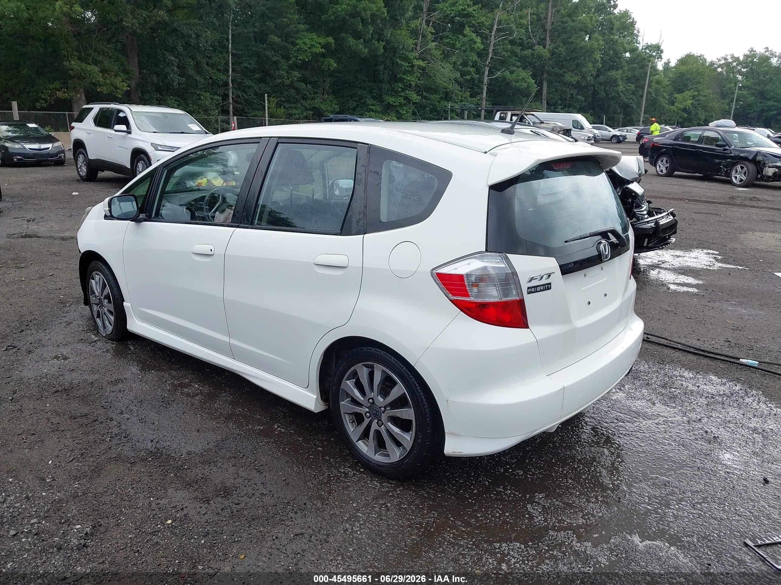 2013 Honda Fit Sport White vin: JHMGE8H50DC054514