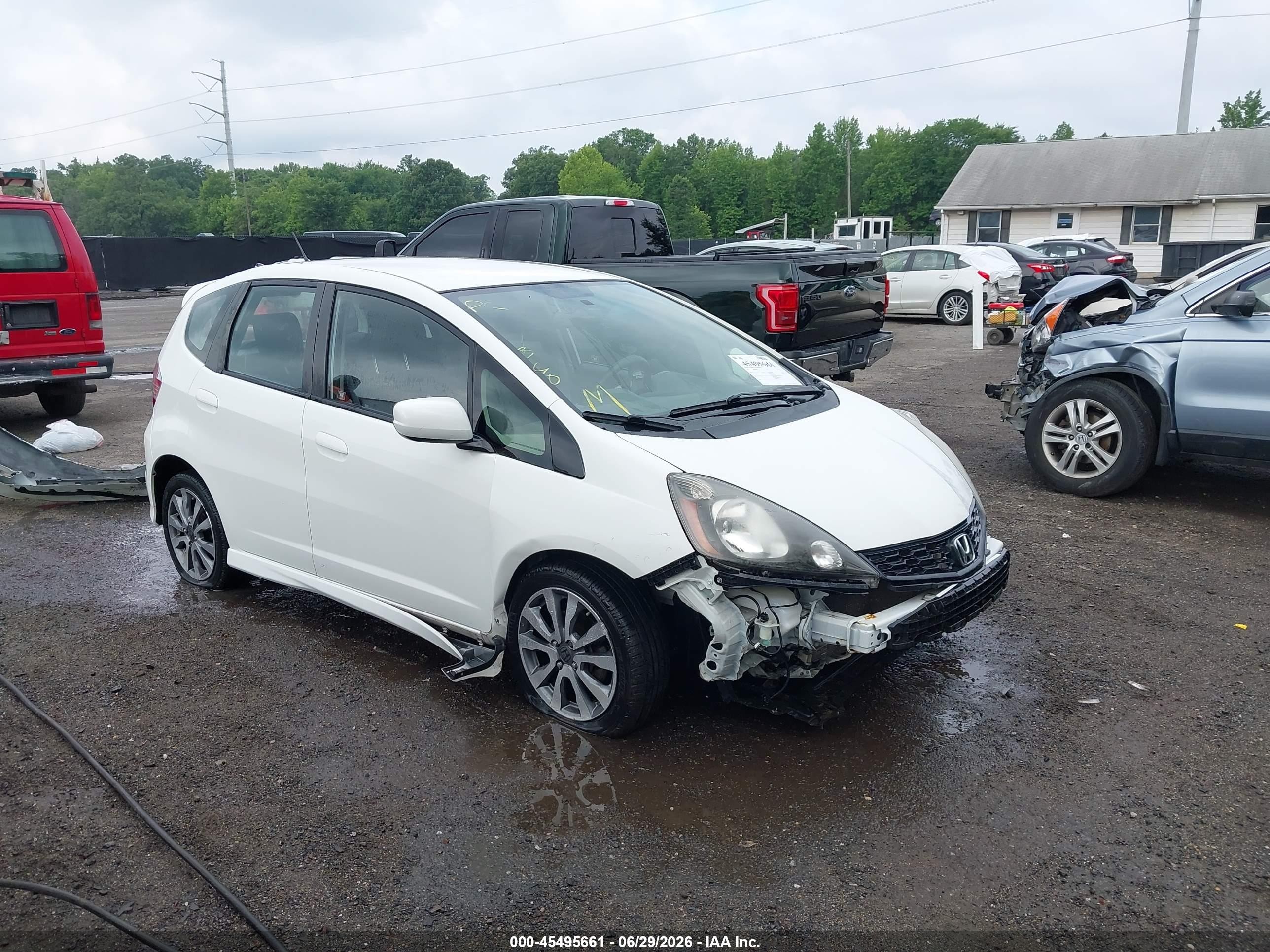 2013 Honda Fit Sport White vin: JHMGE8H50DC054514
