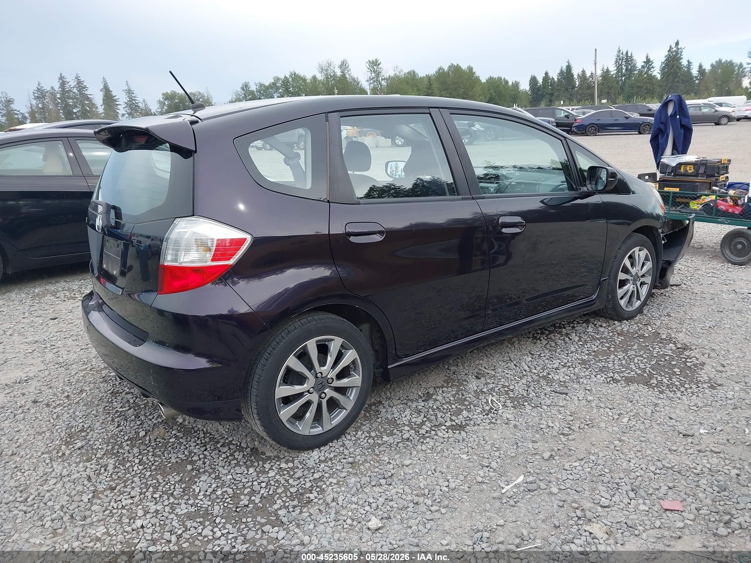 2013 Honda Fit Sport Черный vin: JHMGE8H50DC070177
