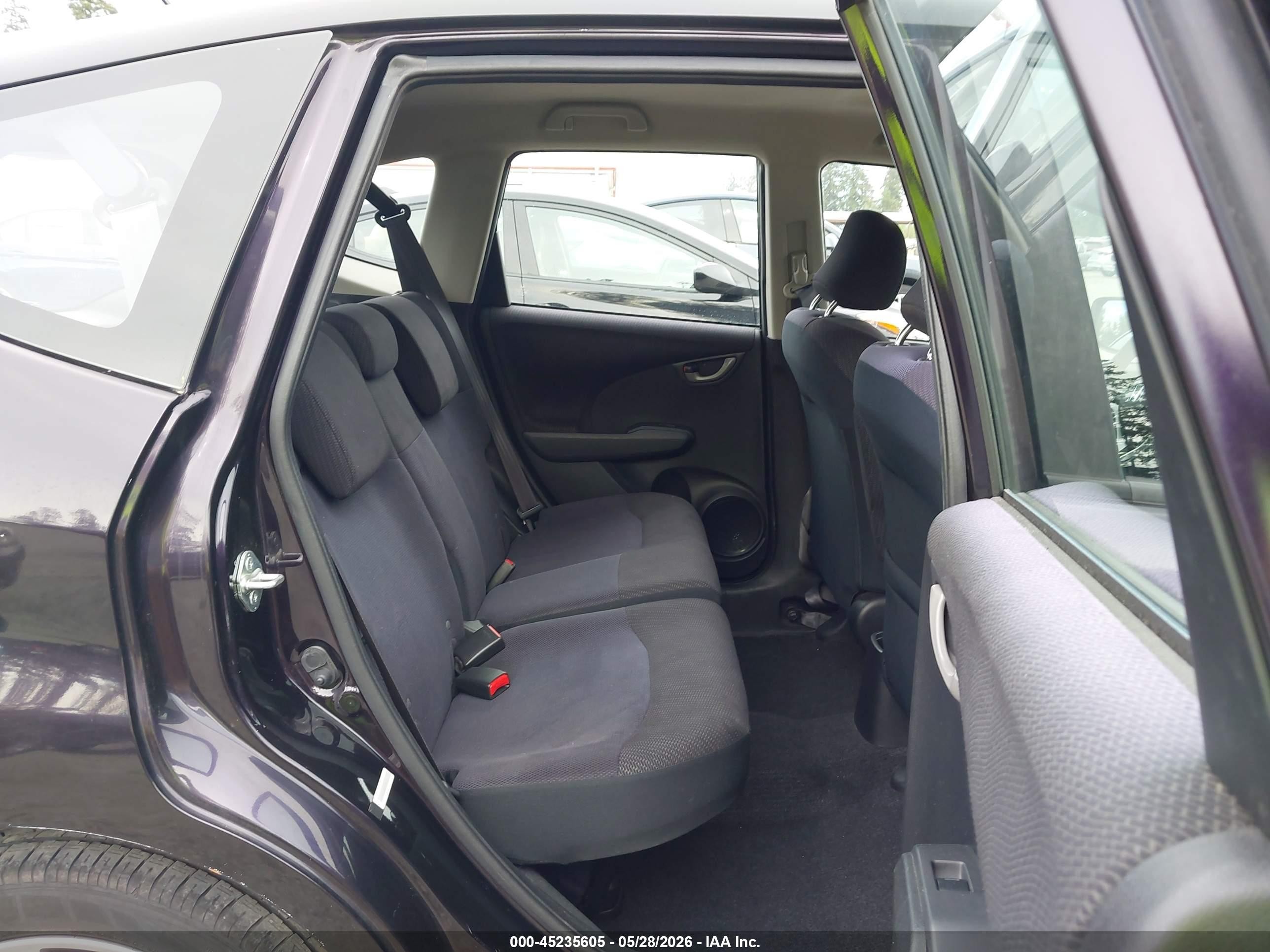 2013 Honda Fit Sport Черный vin: JHMGE8H50DC070177