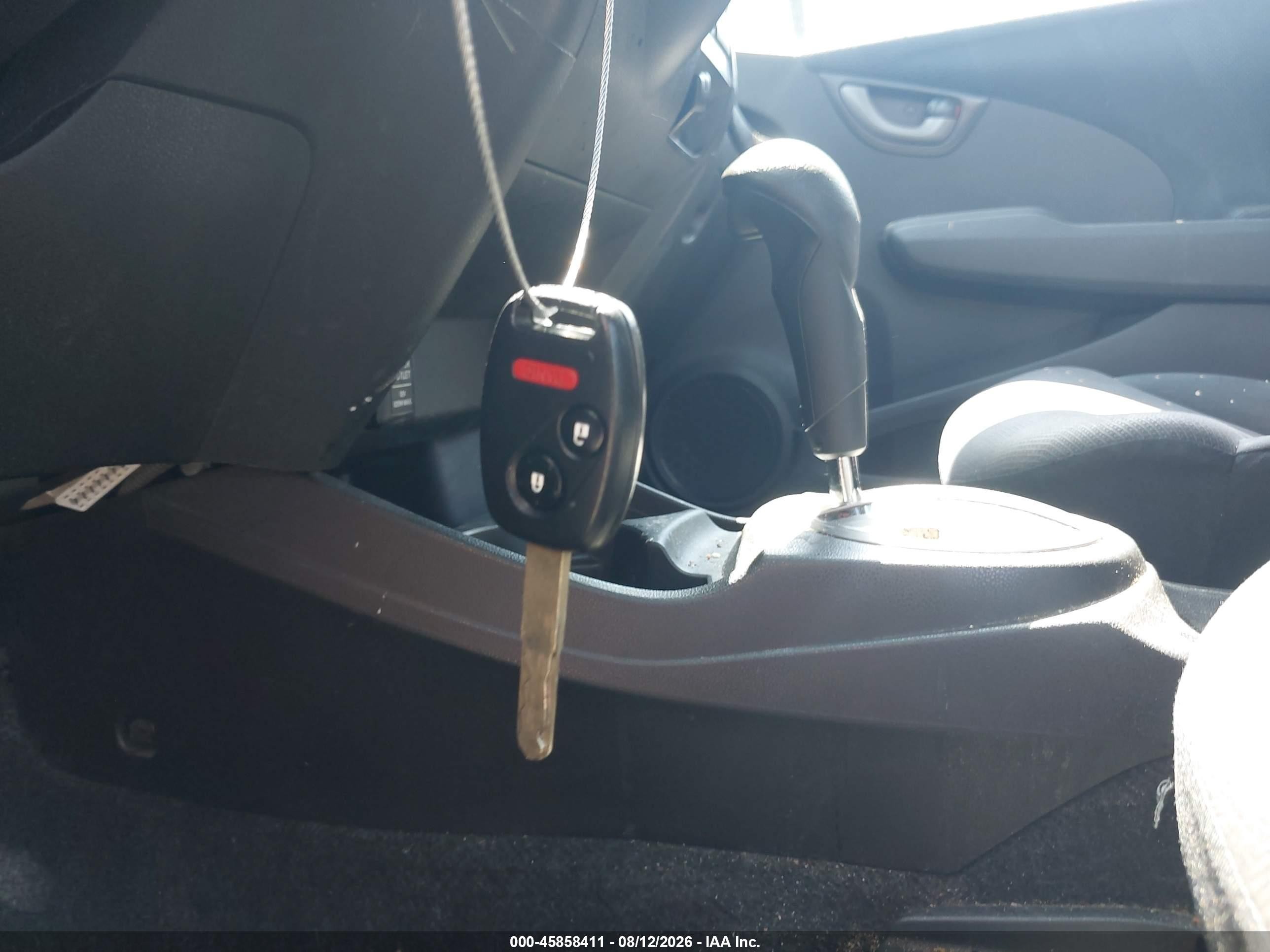 2011 Honda Fit Sport Silver vin: JHMGE8H51BC003004