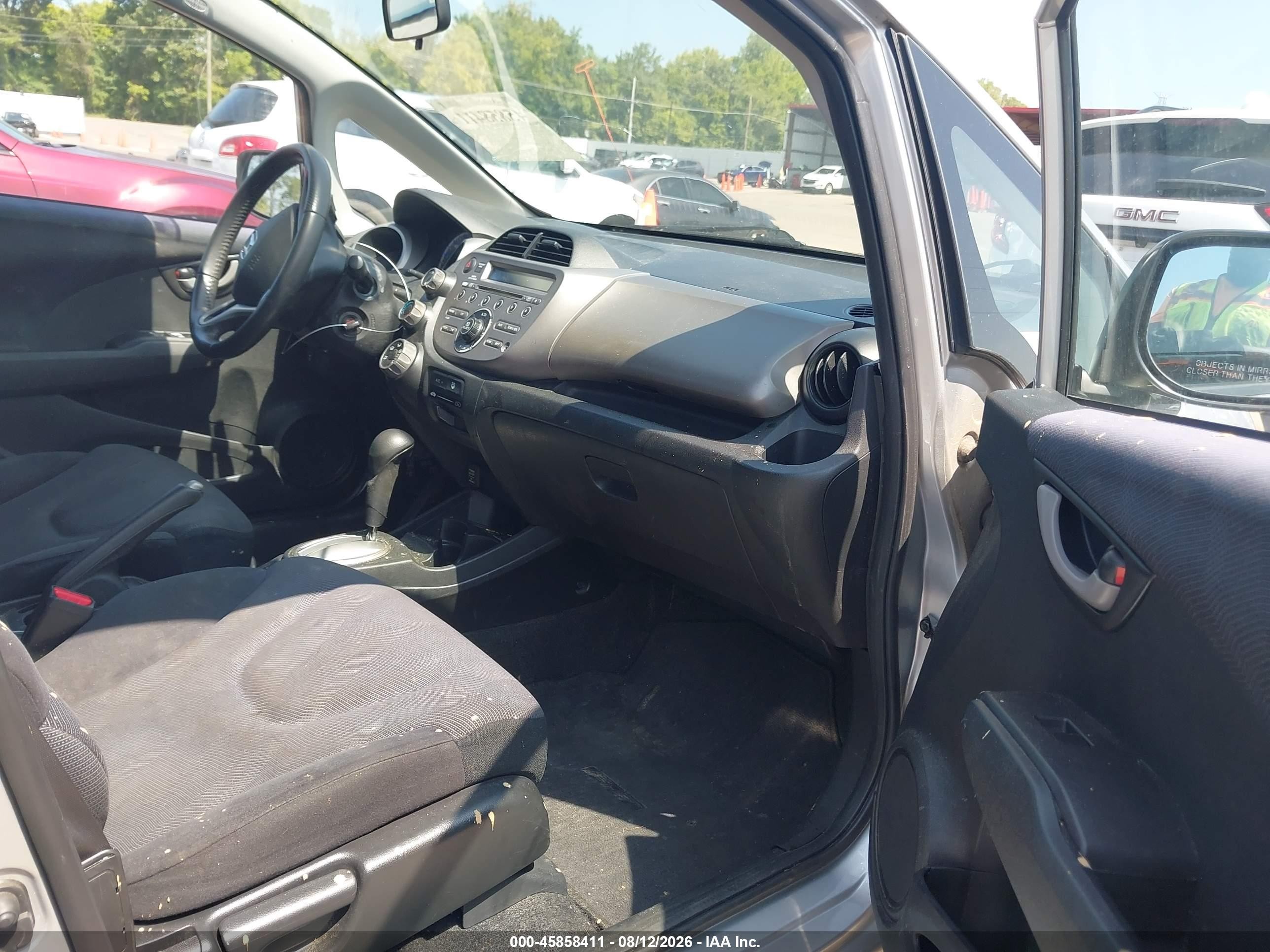 2011 Honda Fit Sport Silver vin: JHMGE8H51BC003004
