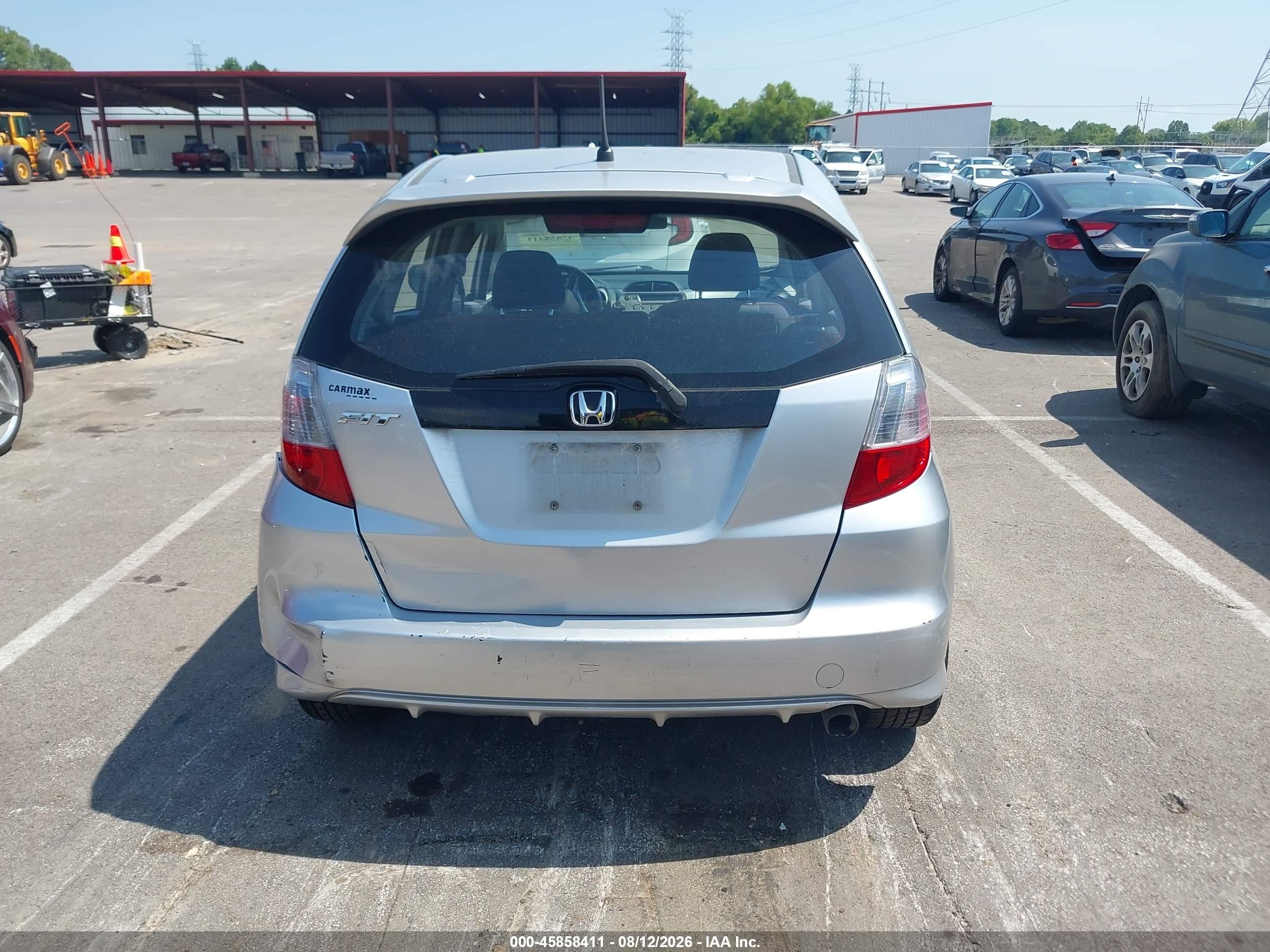 2011 Honda Fit Sport Silver vin: JHMGE8H51BC003004