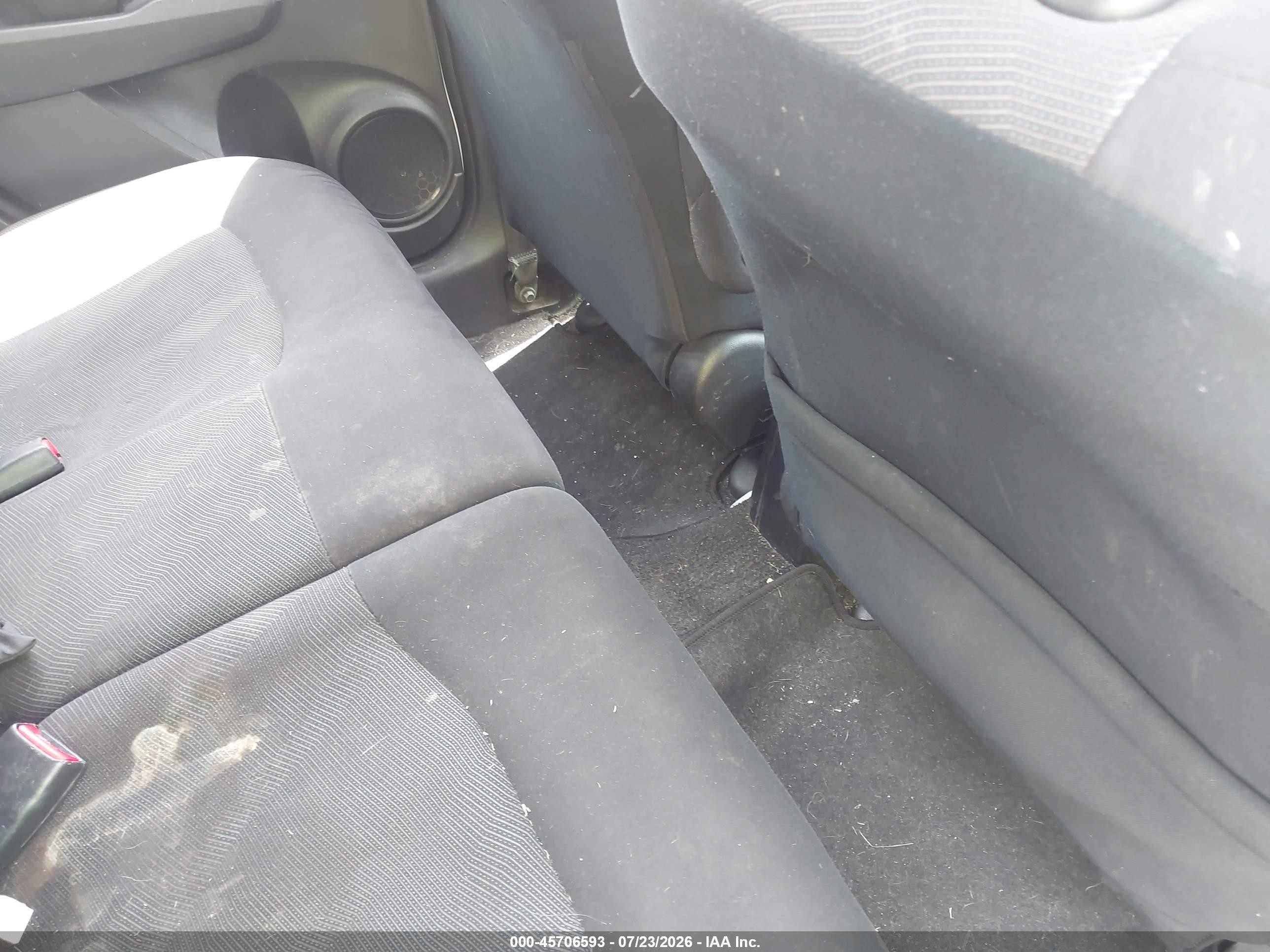 2011 Honda Fit Sport White vin: JHMGE8H51BC008431