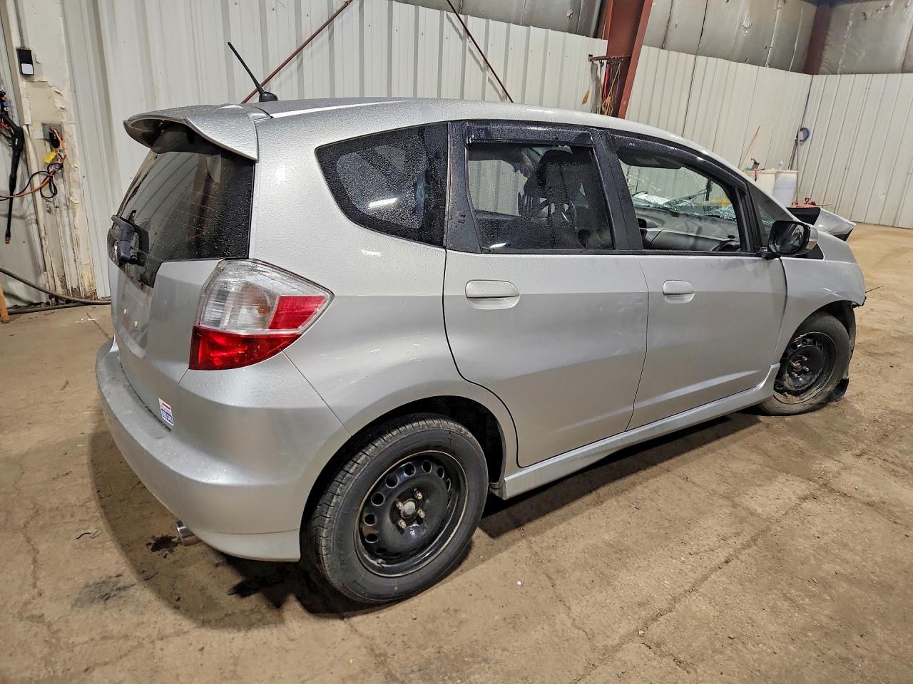 2011 Honda Fit Sport Silver vin: JHMGE8H51BS004787