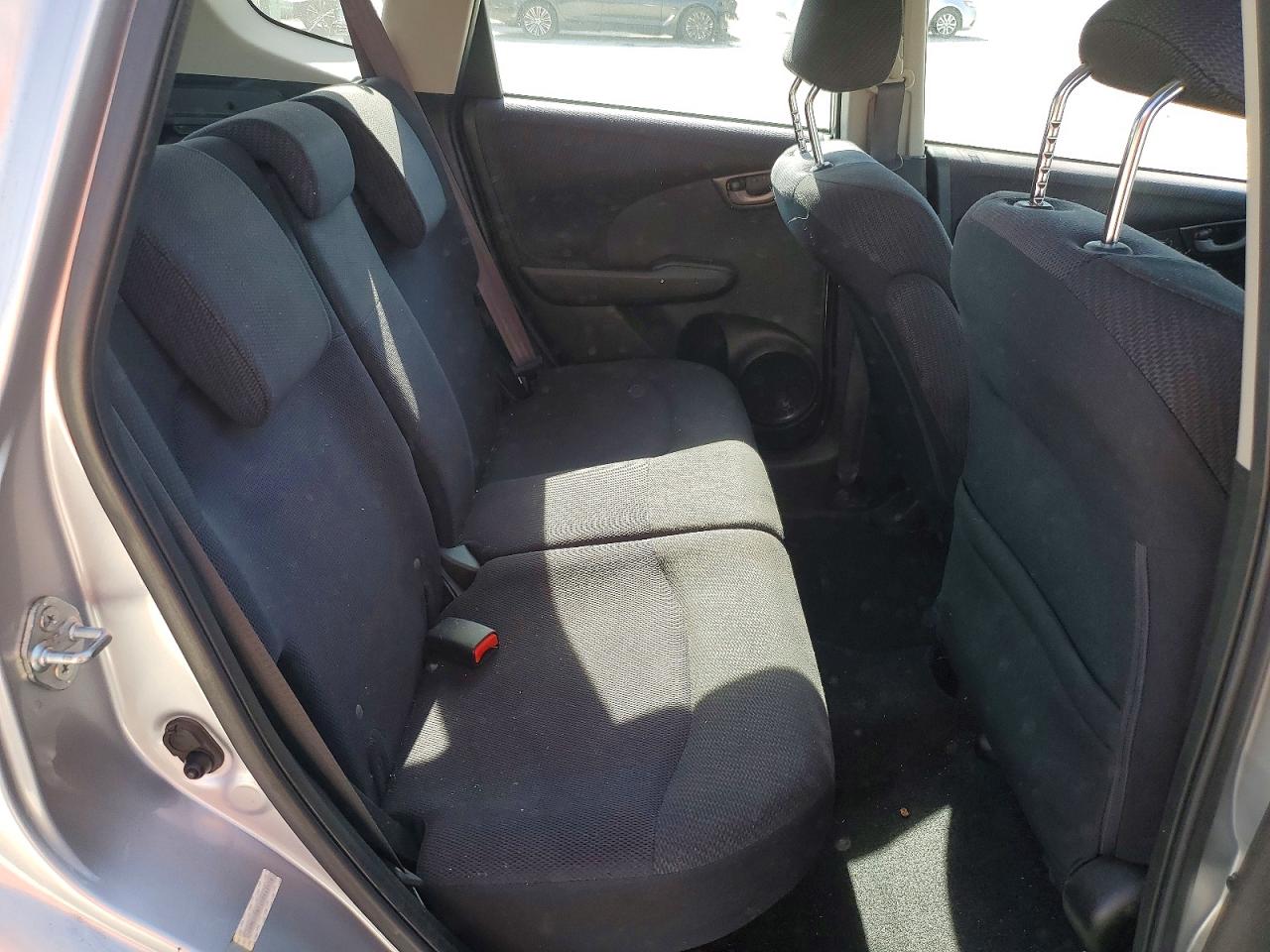 2012 Honda Fit Sport Silver vin: JHMGE8H51CC011654