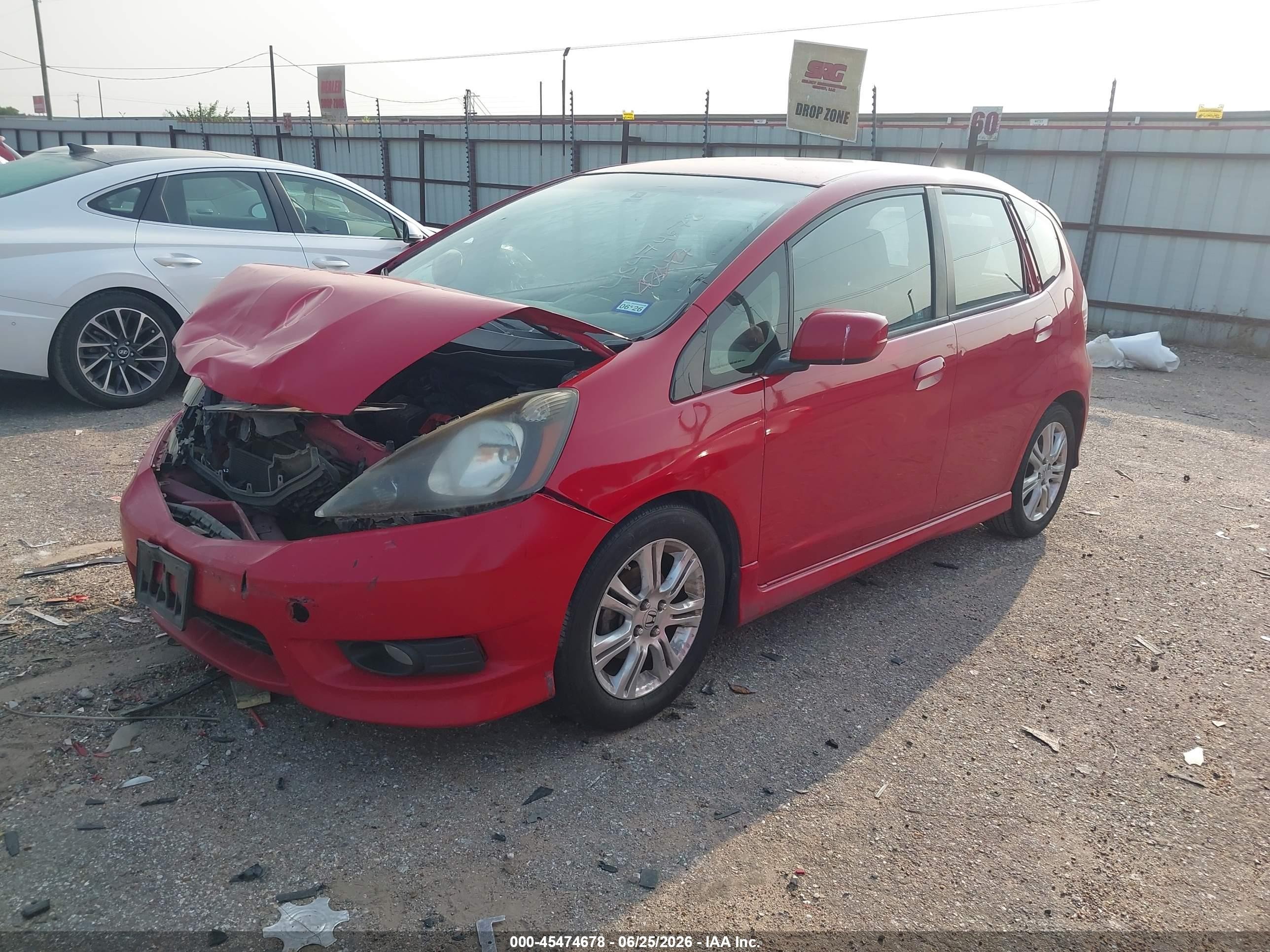 2012 Honda Fit Sport Red vin: JHMGE8H51CC019463