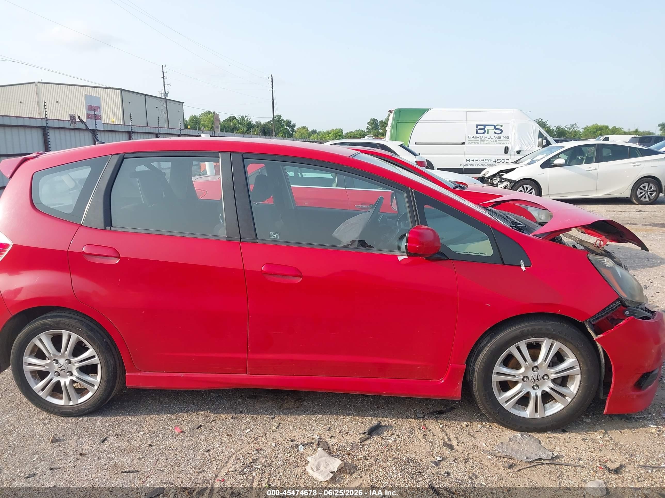 2012 Honda Fit Sport Red vin: JHMGE8H51CC019463