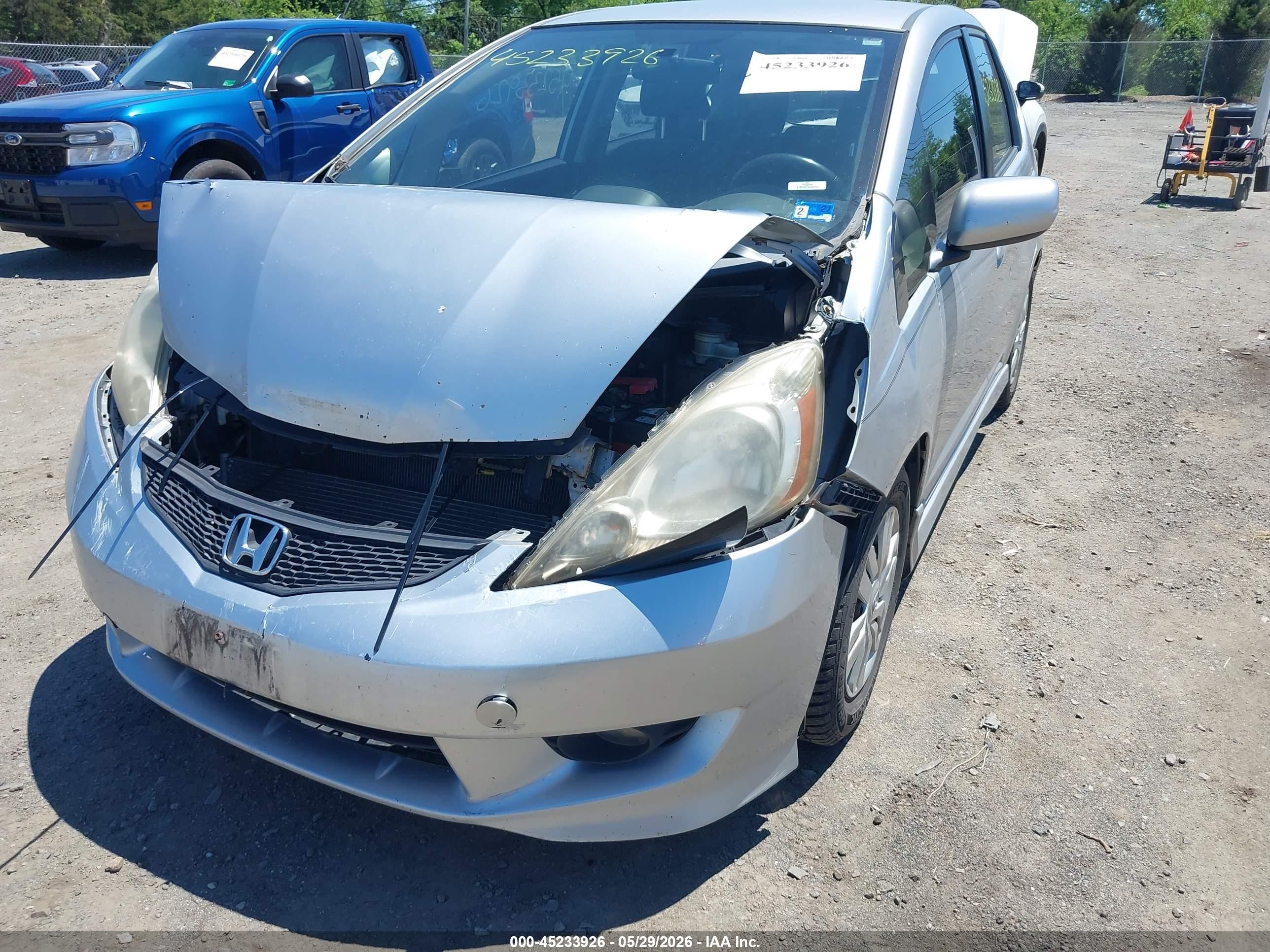 2012 Honda Fit Sport Silver vin: JHMGE8H51CS004760