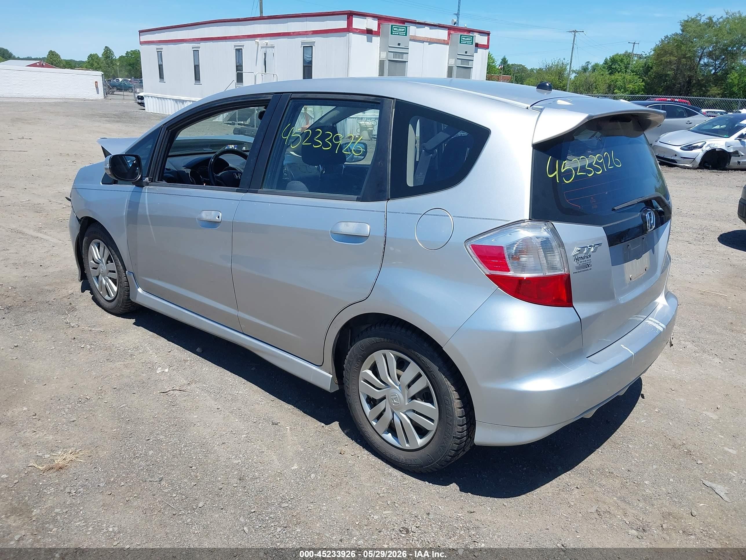 2012 Honda Fit Sport Silver vin: JHMGE8H51CS004760