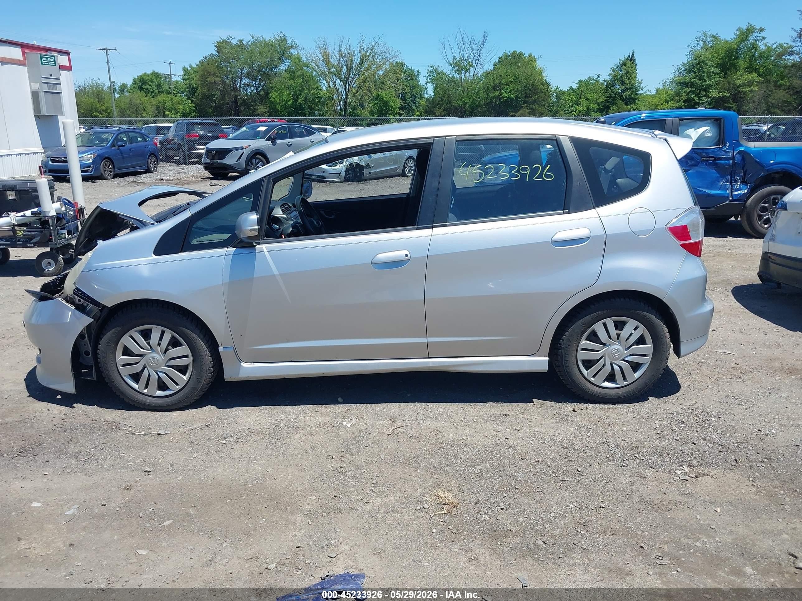 2012 Honda Fit Sport Silver vin: JHMGE8H51CS004760