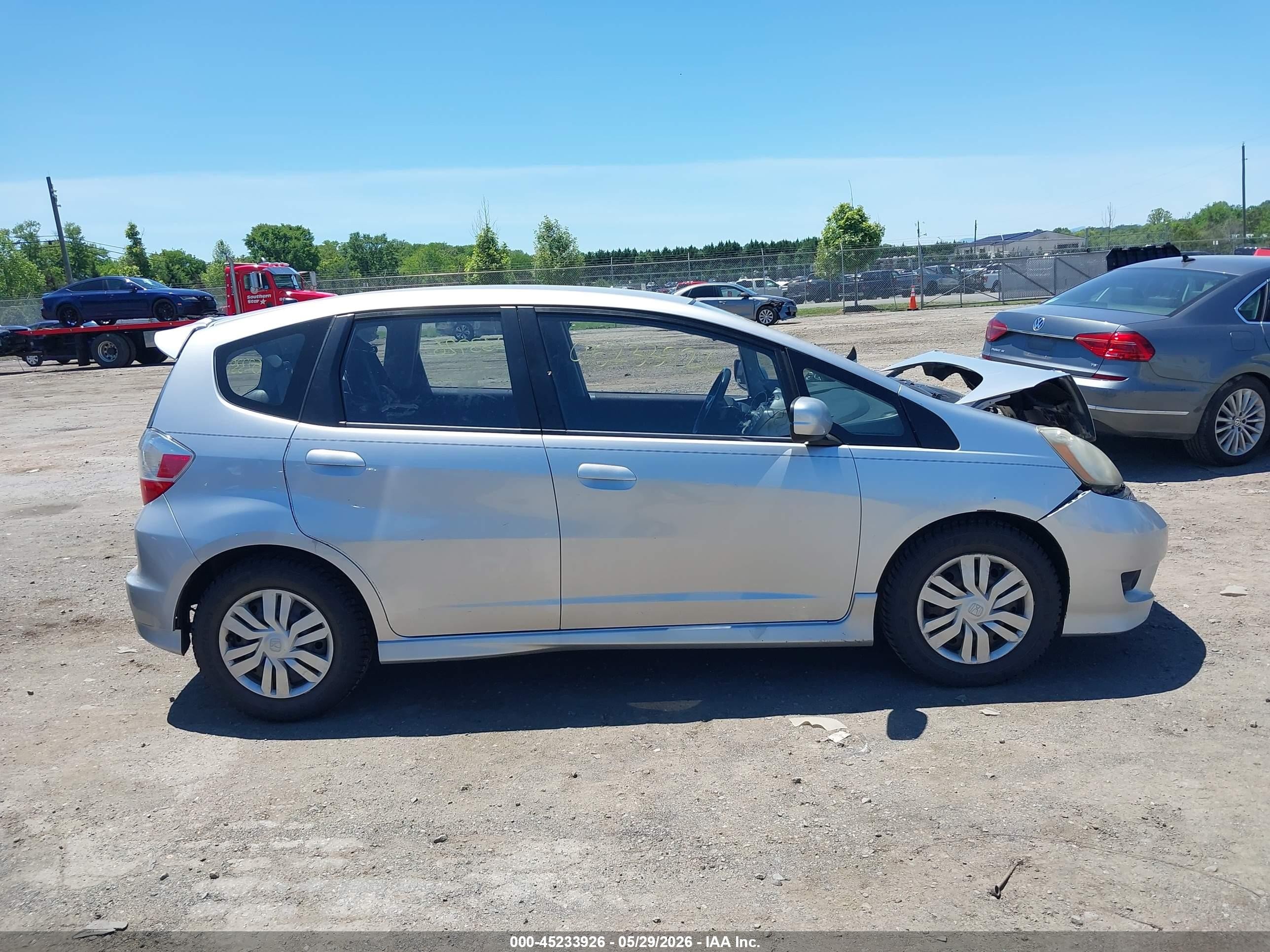 2012 Honda Fit Sport Silver vin: JHMGE8H51CS004760