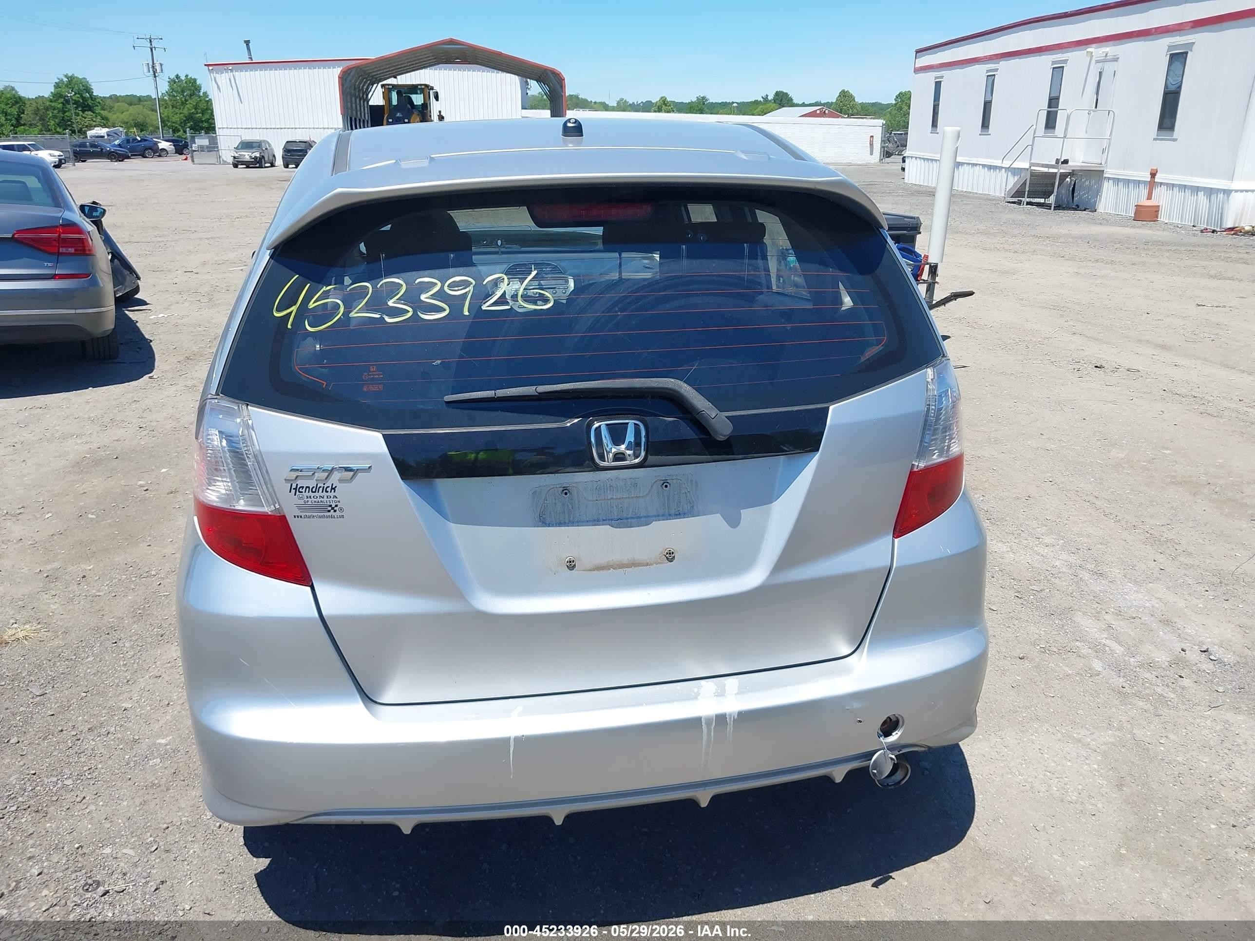 2012 Honda Fit Sport Silver vin: JHMGE8H51CS004760
