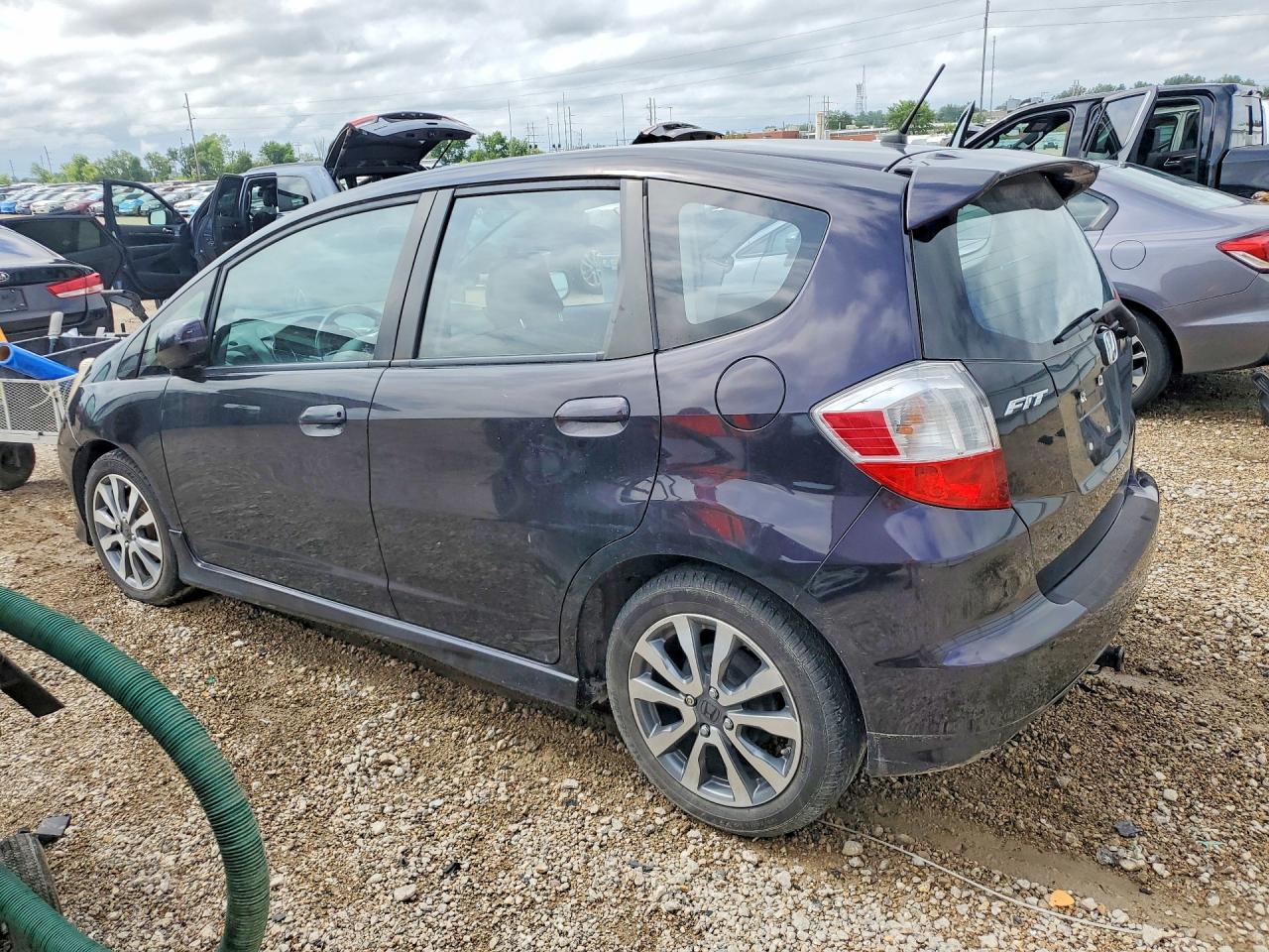 2013 Honda Fit Sport Purple vin: JHMGE8H51DC004107