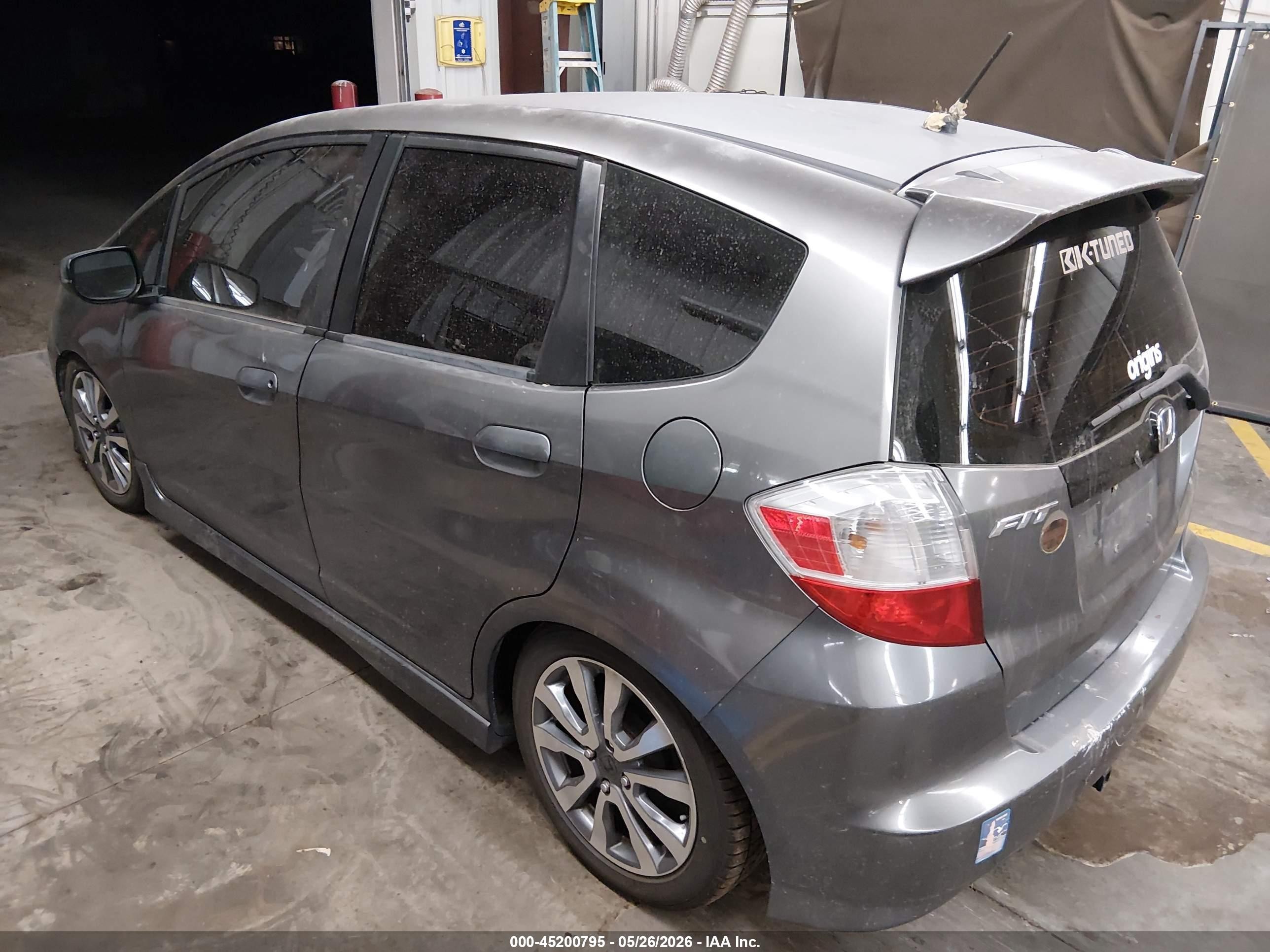 2013 Honda Fit Sport Gray vin: JHMGE8H51DC011168