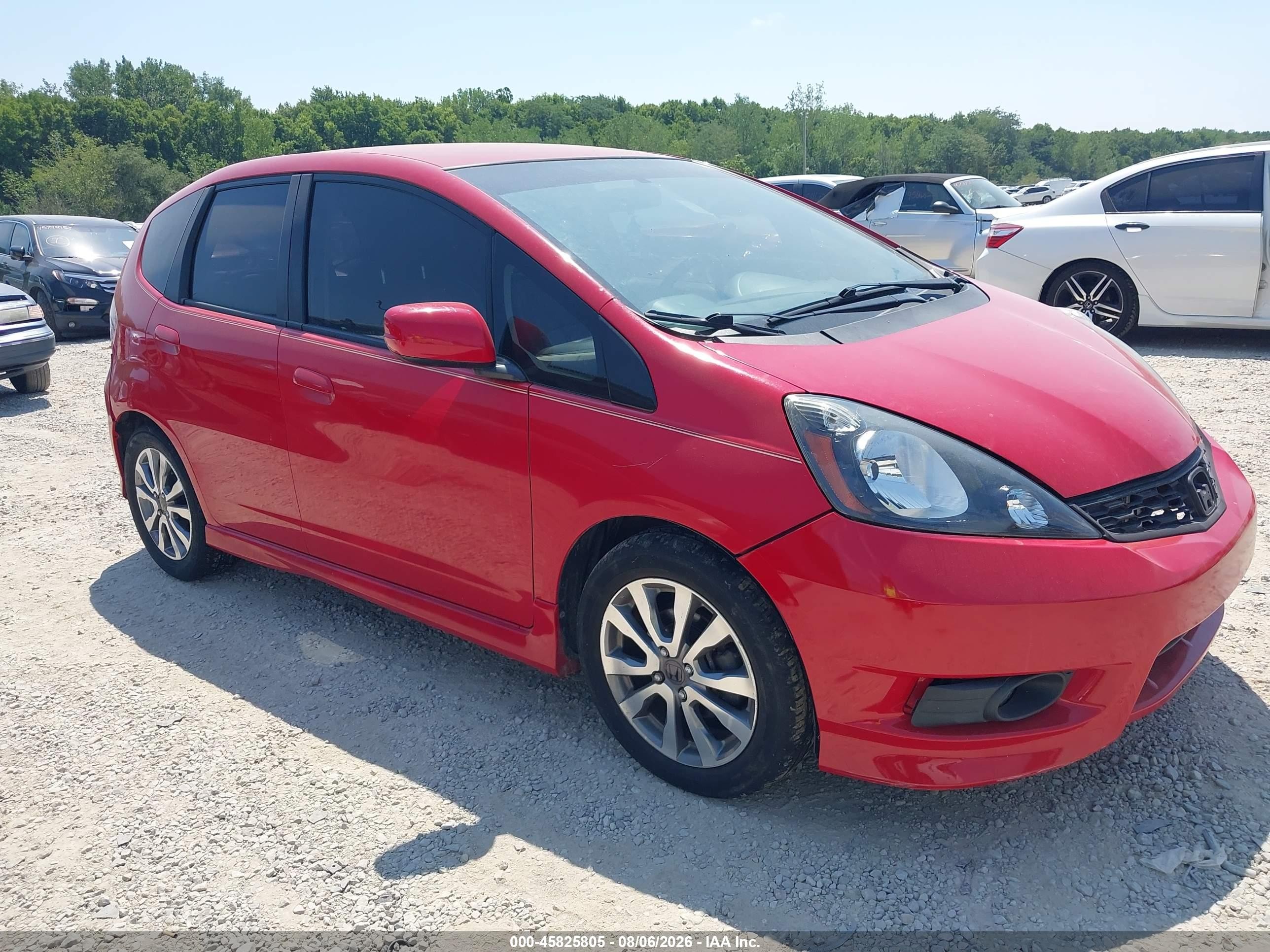 2013 Honda Fit Sport Красный vin: JHMGE8H51DC041447