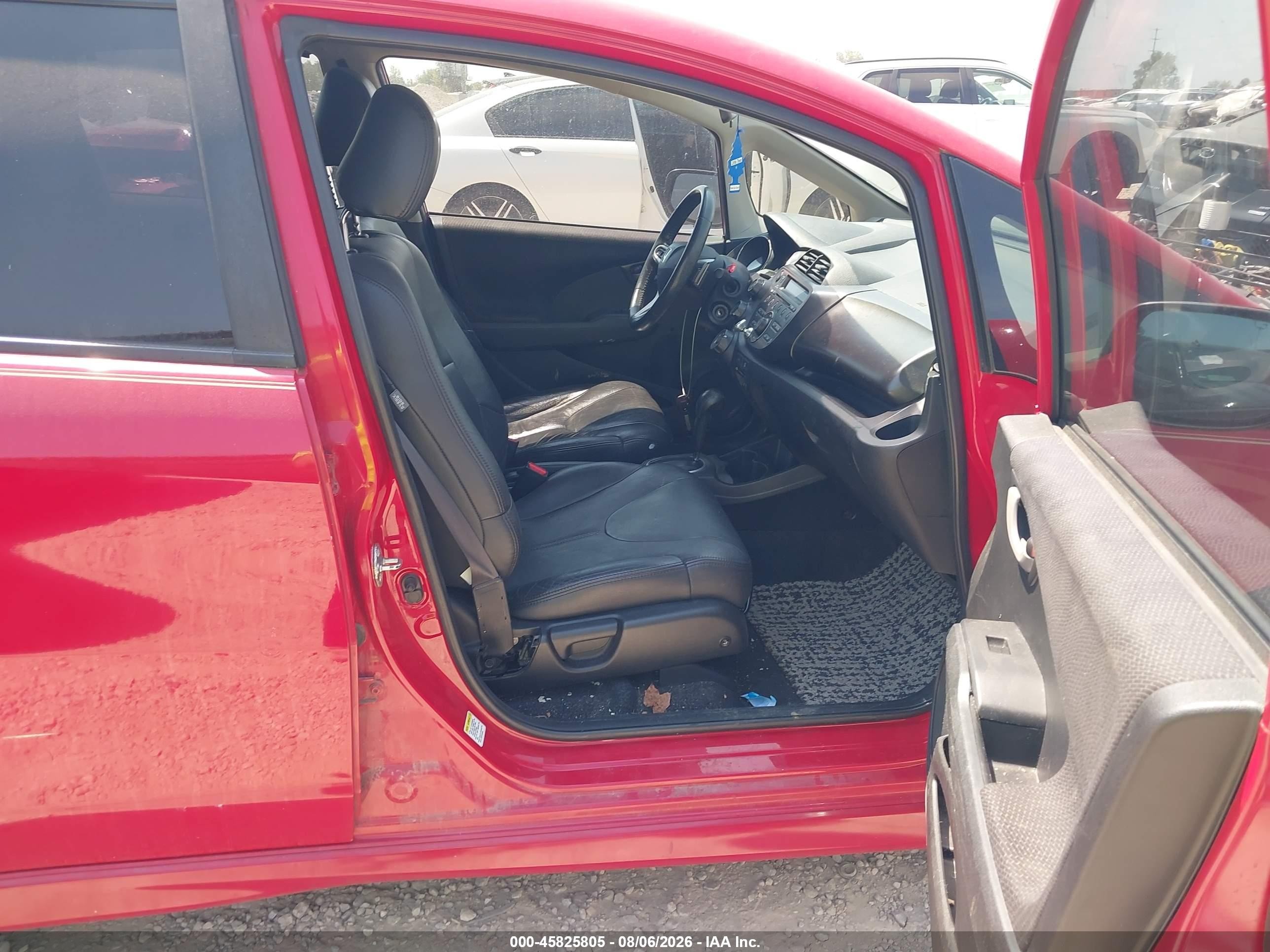 2013 Honda Fit Sport Red vin: JHMGE8H51DC041447