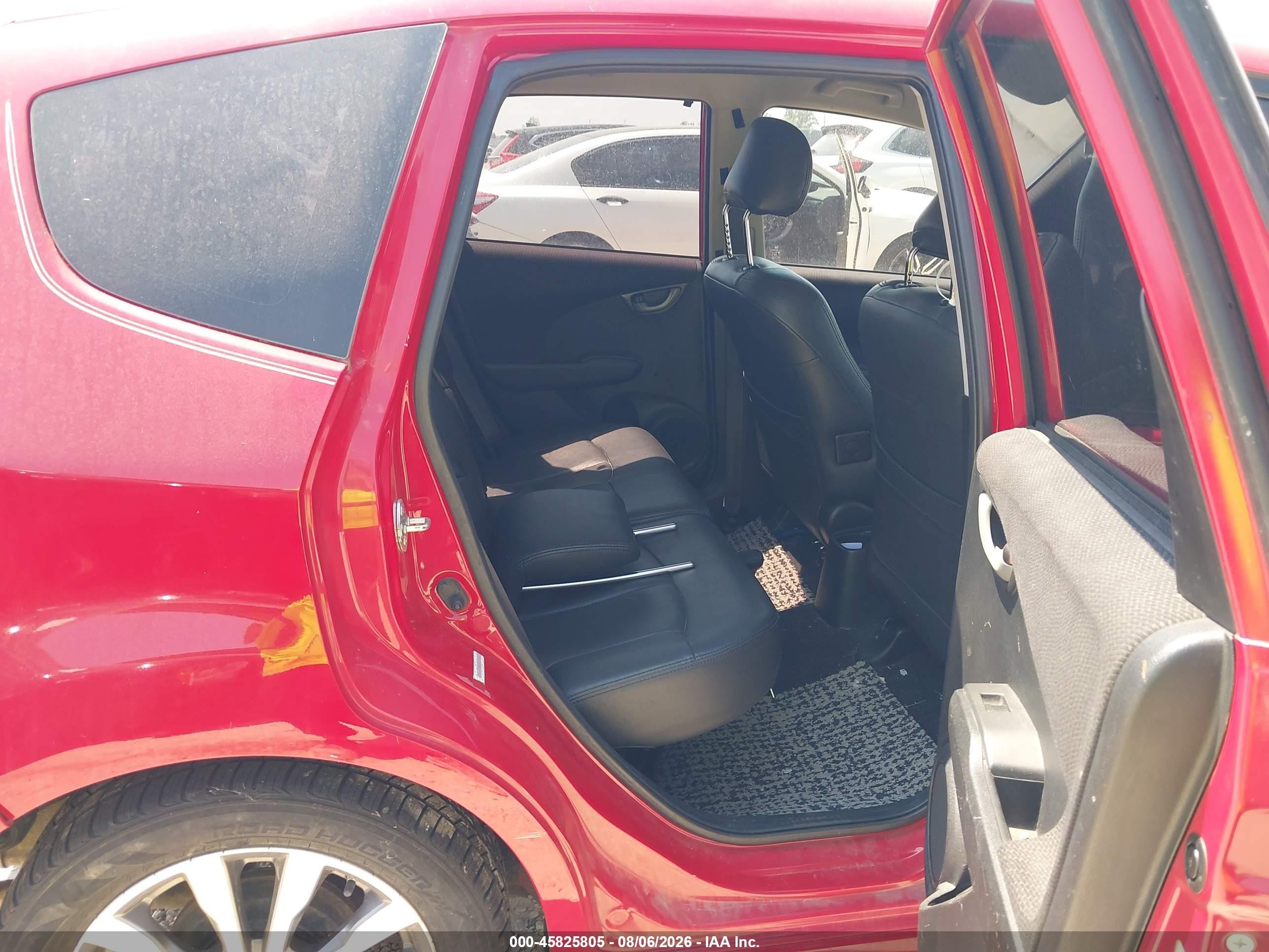 2013 Honda Fit Sport Red vin: JHMGE8H51DC041447