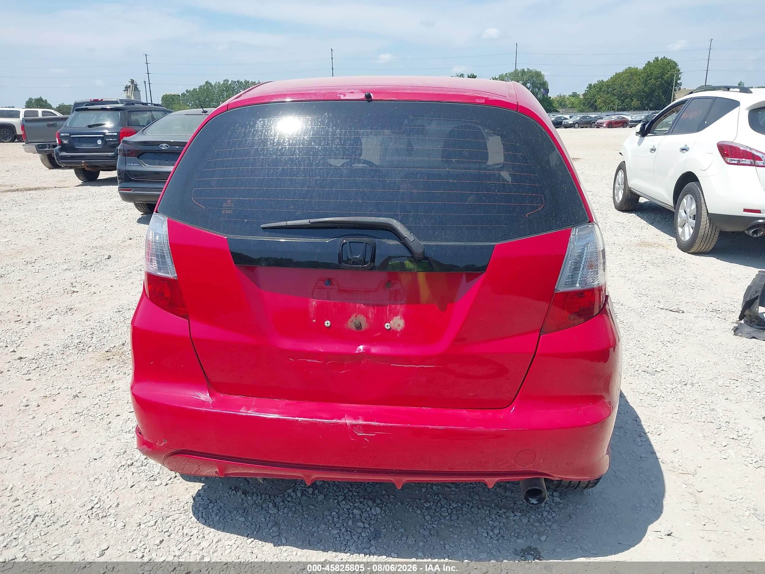 2013 Honda Fit Sport Red vin: JHMGE8H51DC041447