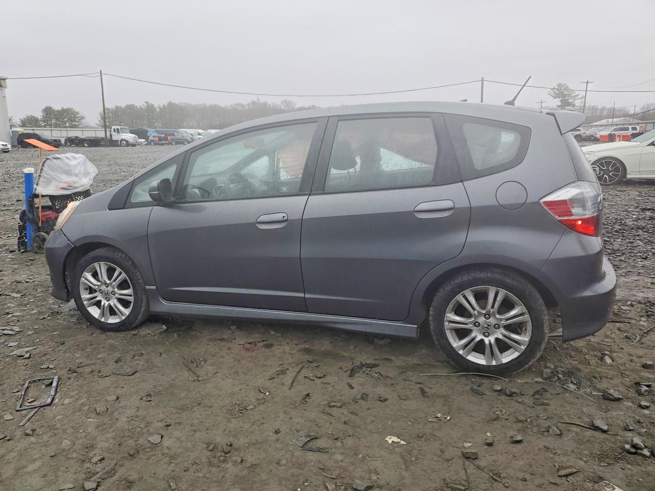 2011 Honda Fit Sport Gray vin: JHMGE8H52BC000175
