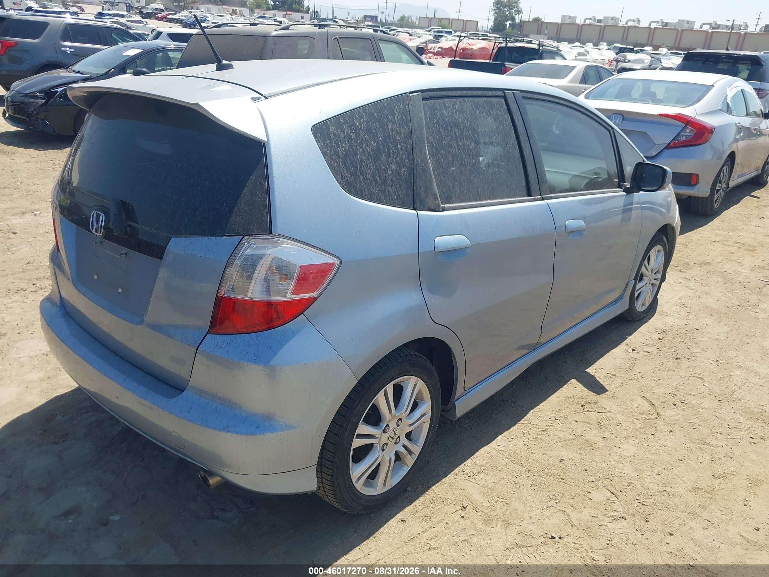 2011 Honda Fit Sport Silver vin: JHMGE8H52BC021799