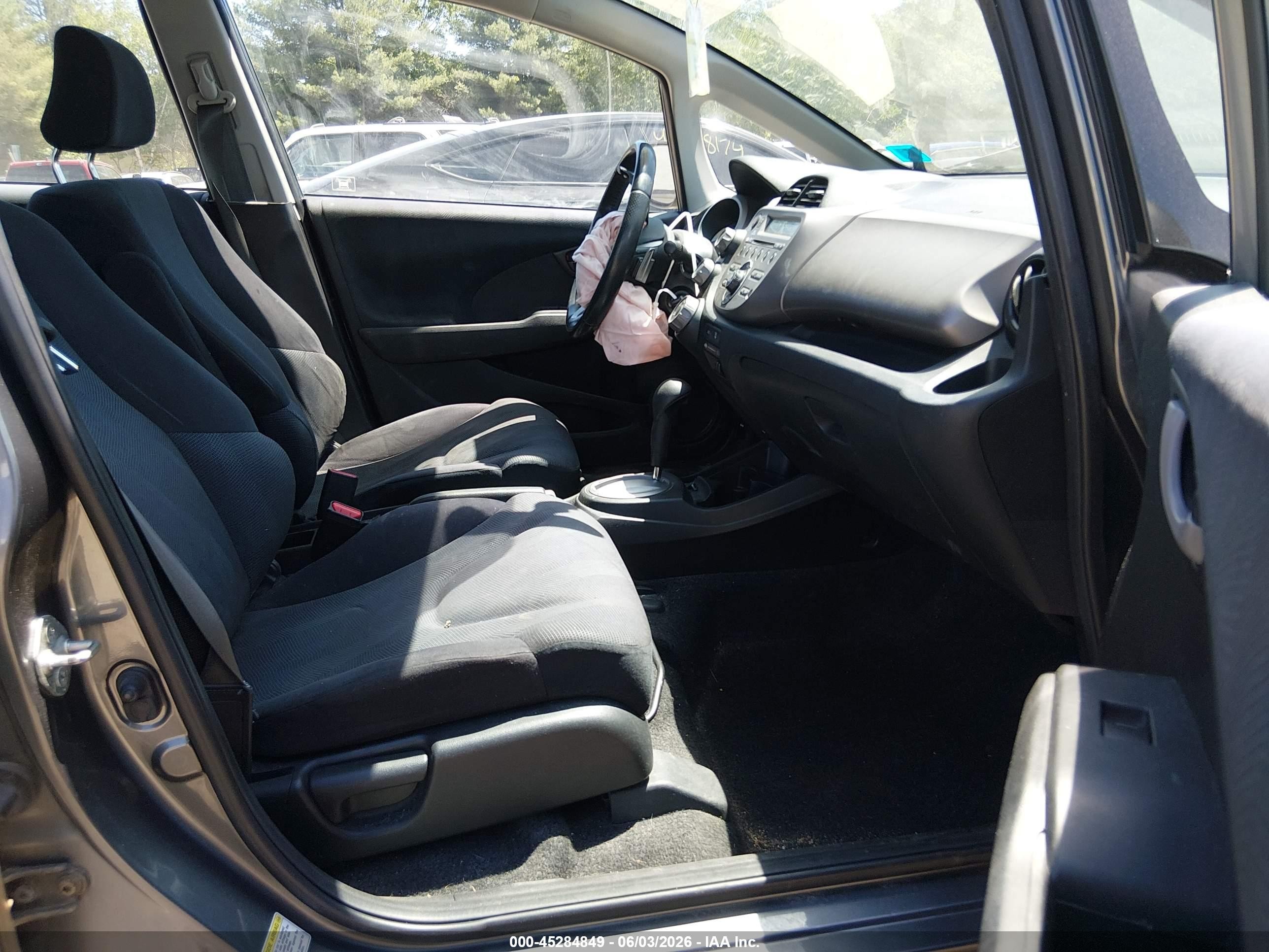 2011 Honda Fit Sport Gray vin: JHMGE8H52BC022872