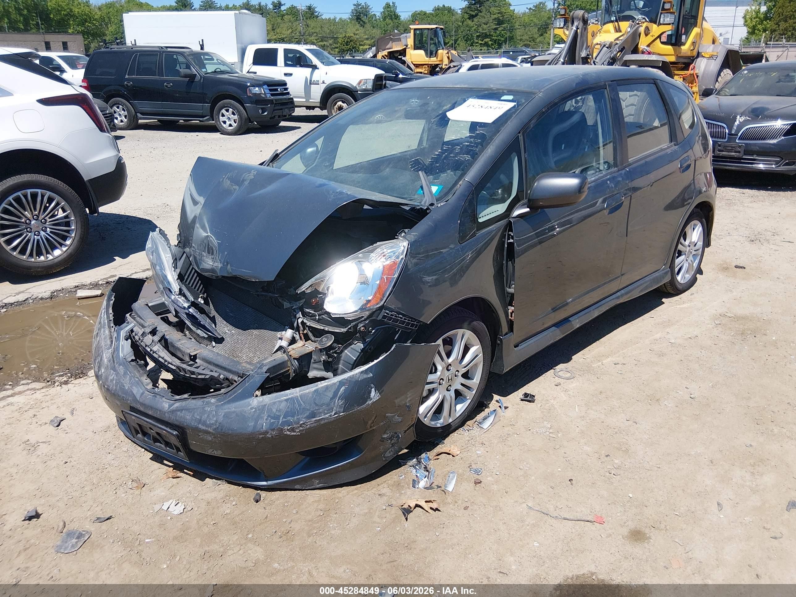 2011 Honda Fit Sport Gray vin: JHMGE8H52BC022872