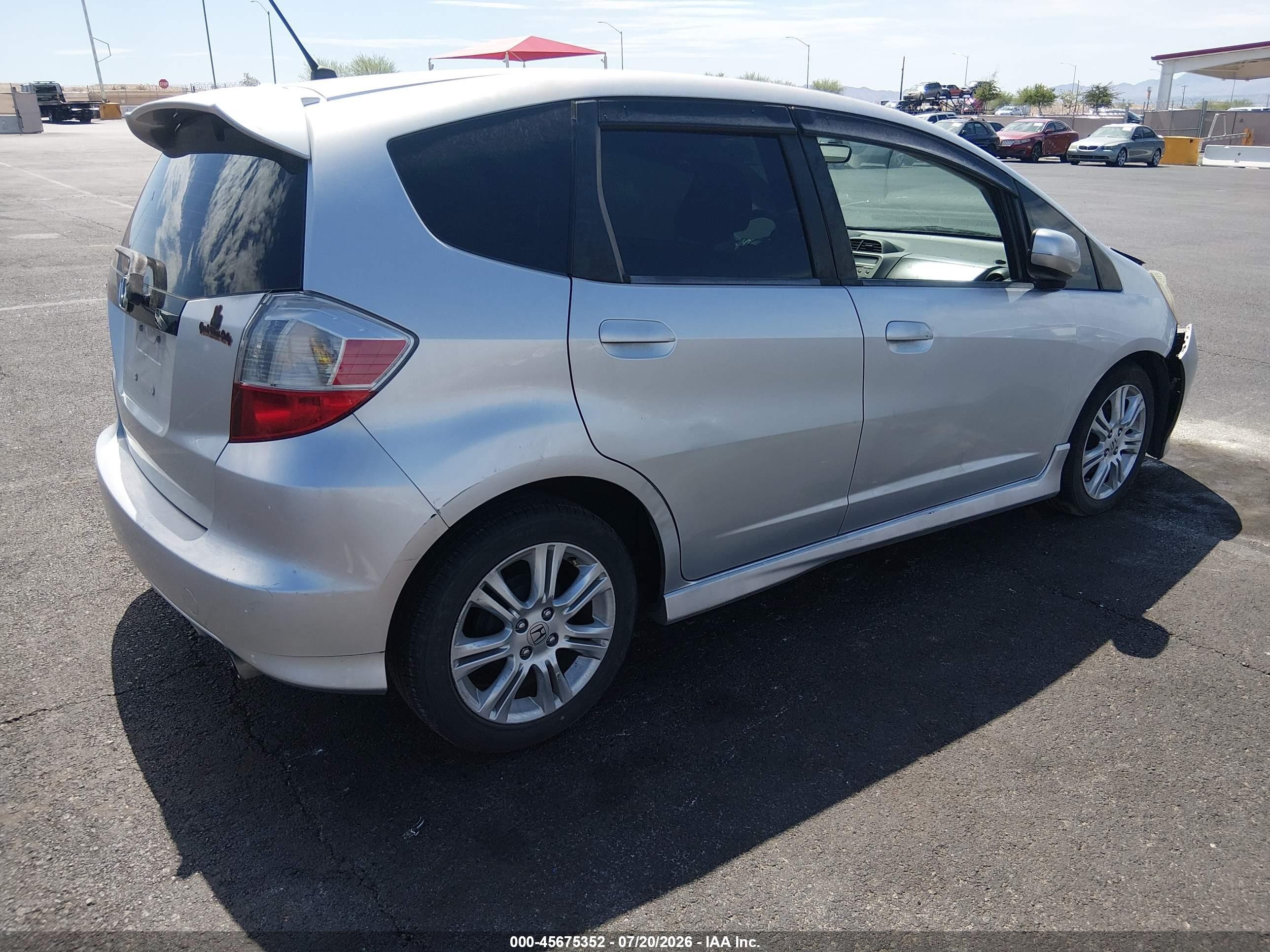 2011 Honda Fit Sport Gray vin: JHMGE8H52BS003518