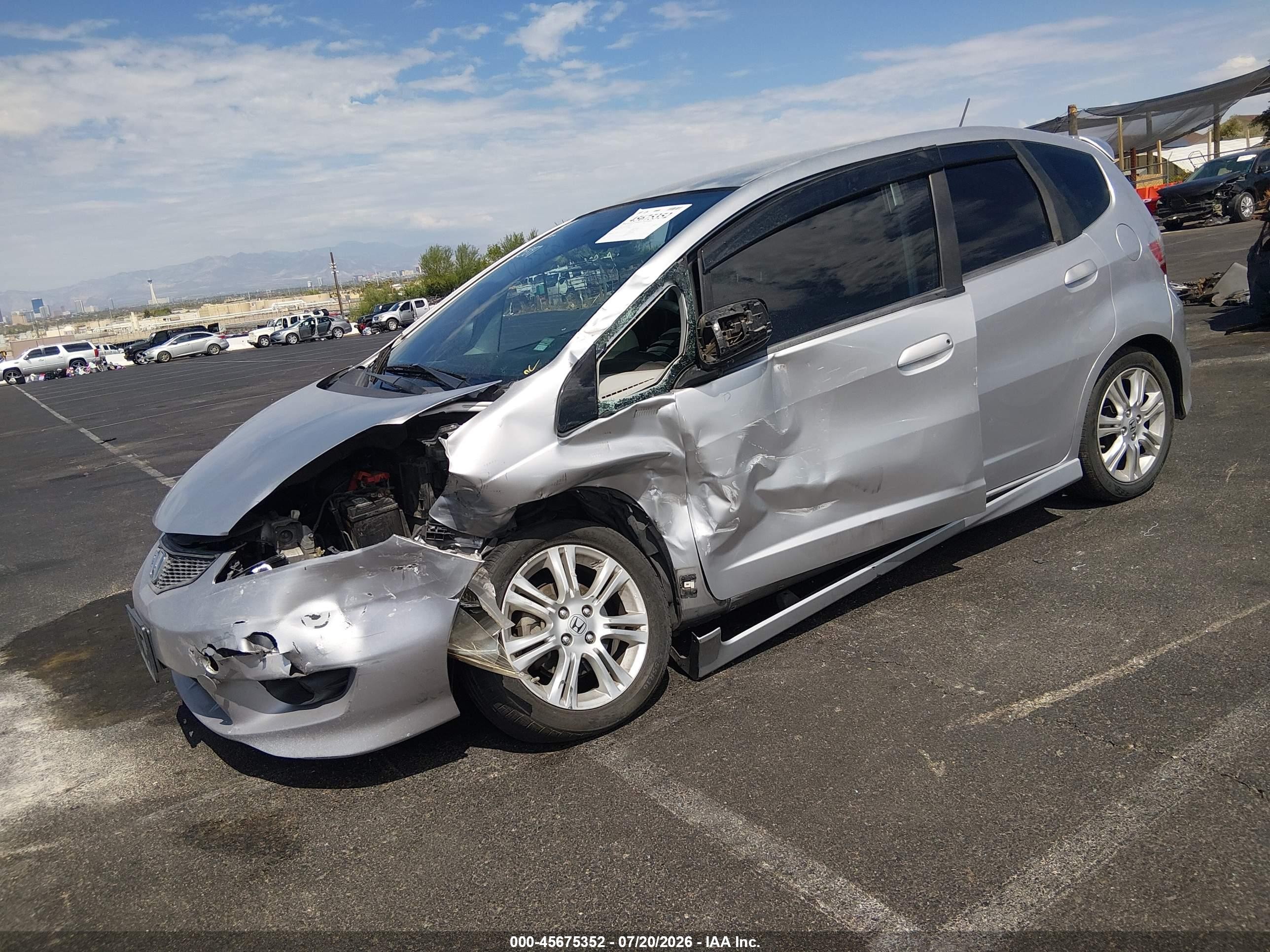 2011 Honda Fit Sport Gray vin: JHMGE8H52BS003518