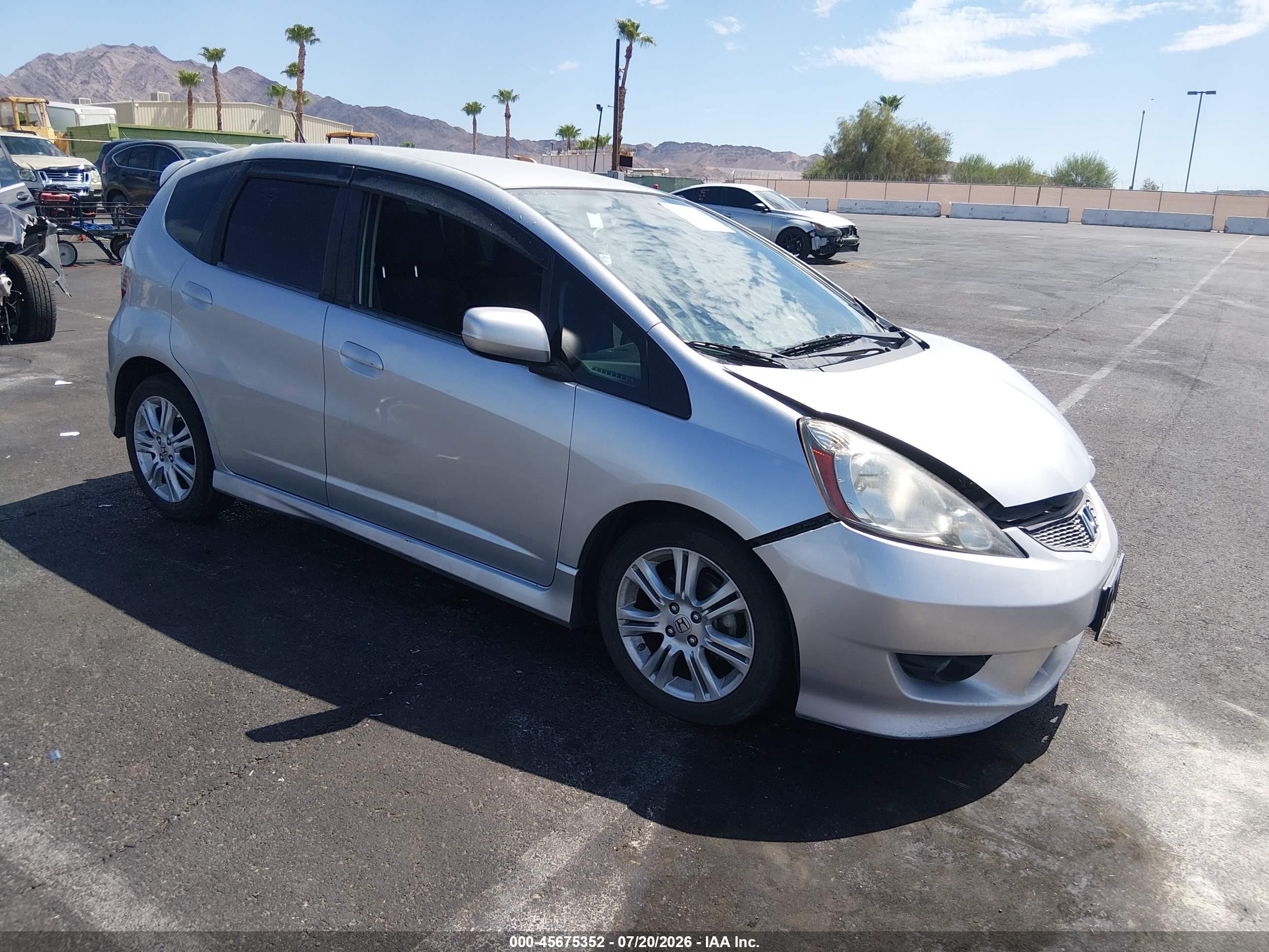 2011 Honda Fit Sport Gray vin: JHMGE8H52BS003518