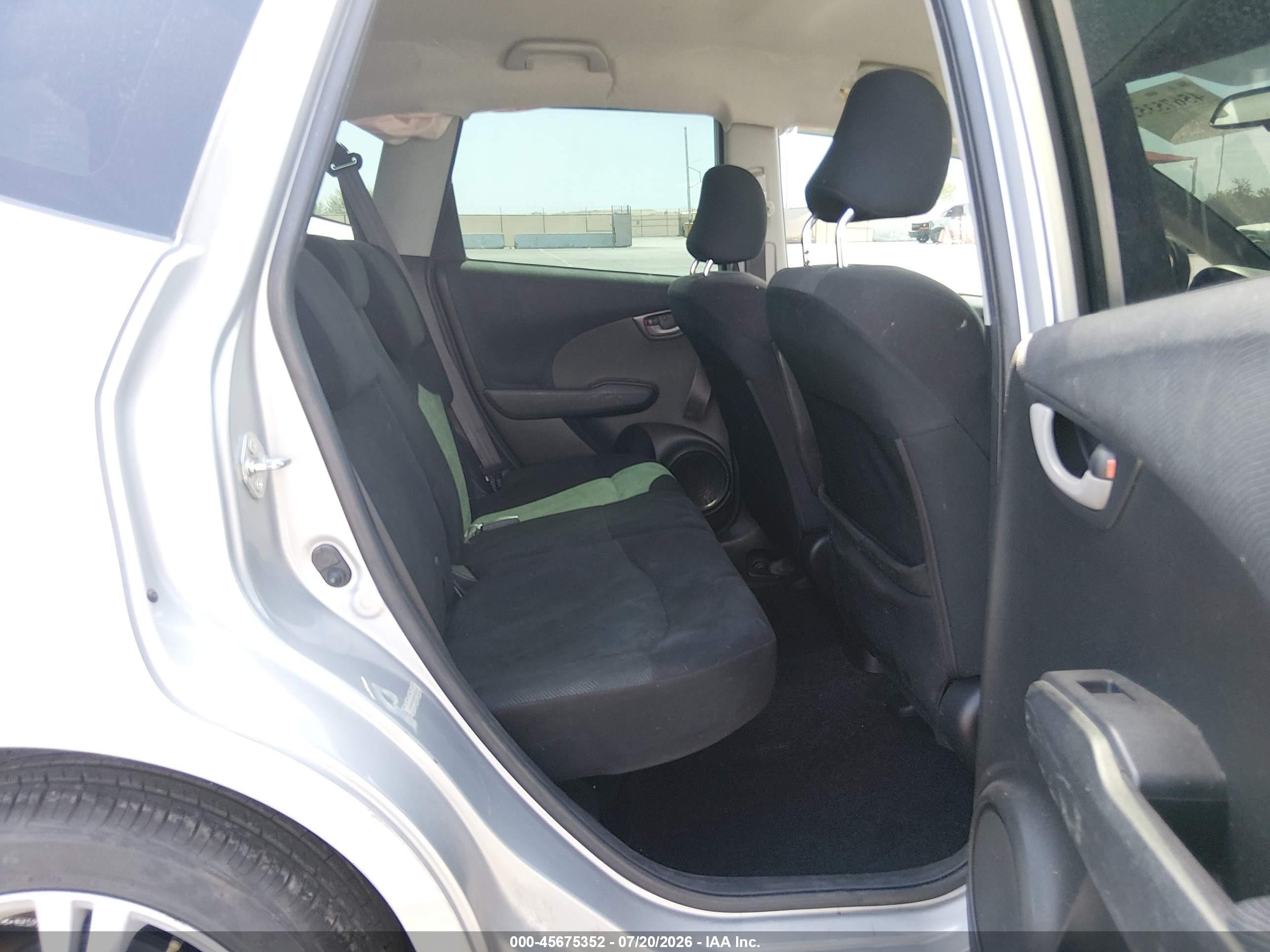 2011 Honda Fit Sport Gray vin: JHMGE8H52BS003518