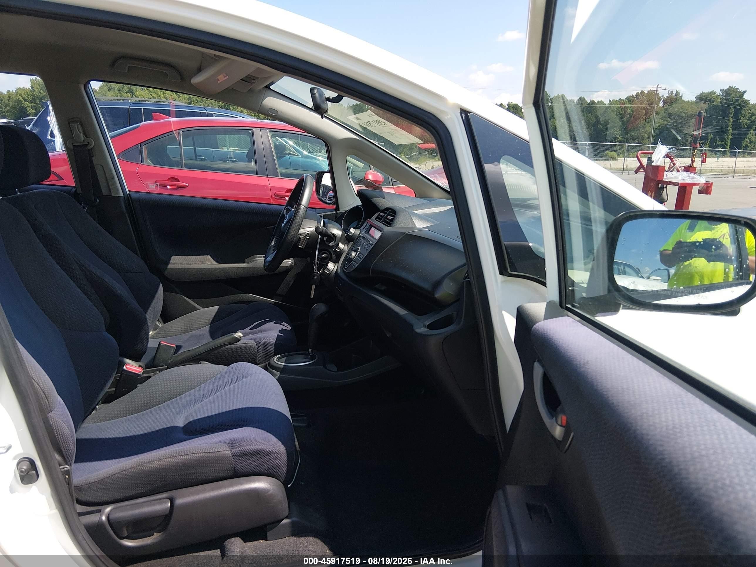 2012 Honda Fit Sport White vin: JHMGE8H52CC001585