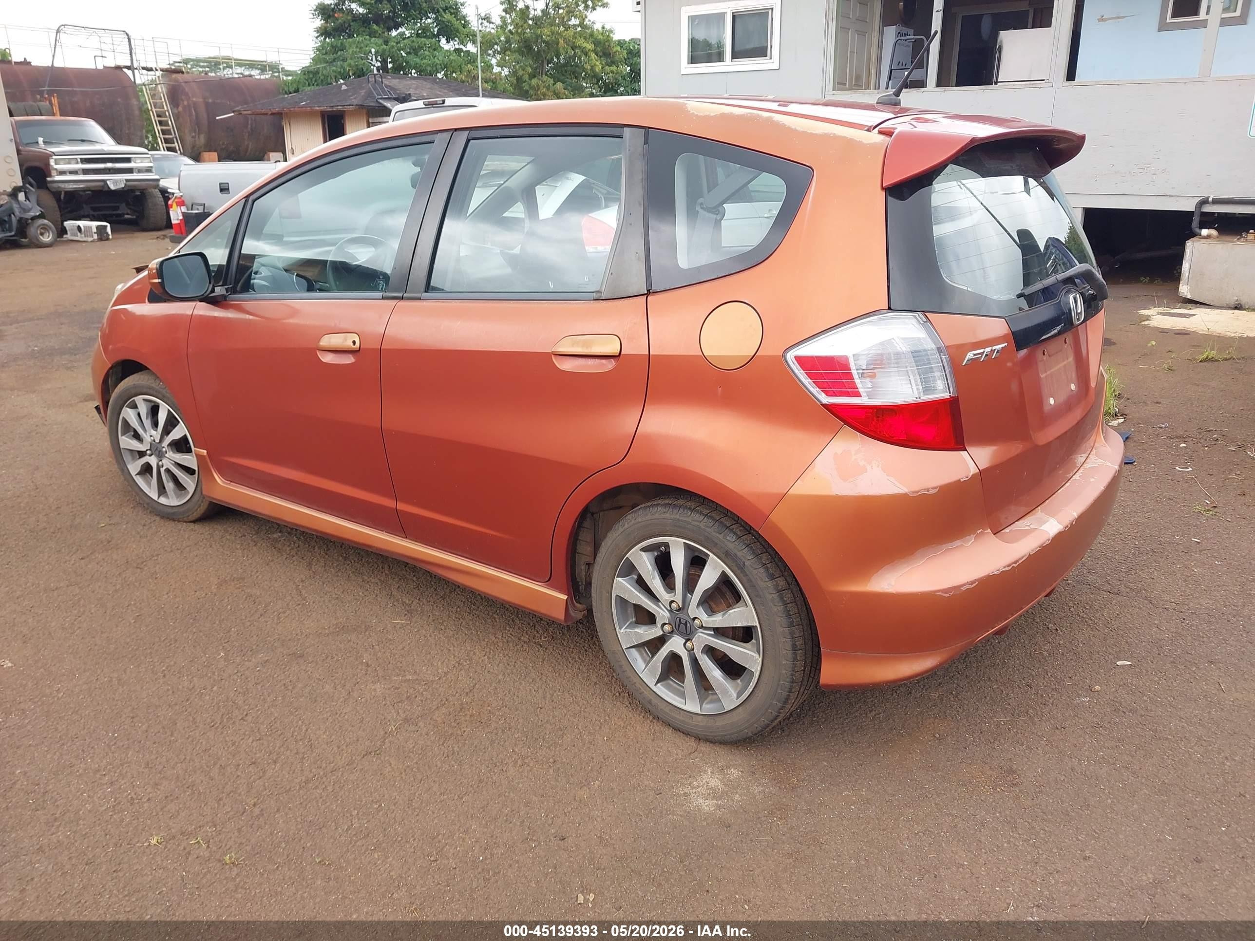 2012 Honda Fit Sport Orange vin: JHMGE8H52CC009122