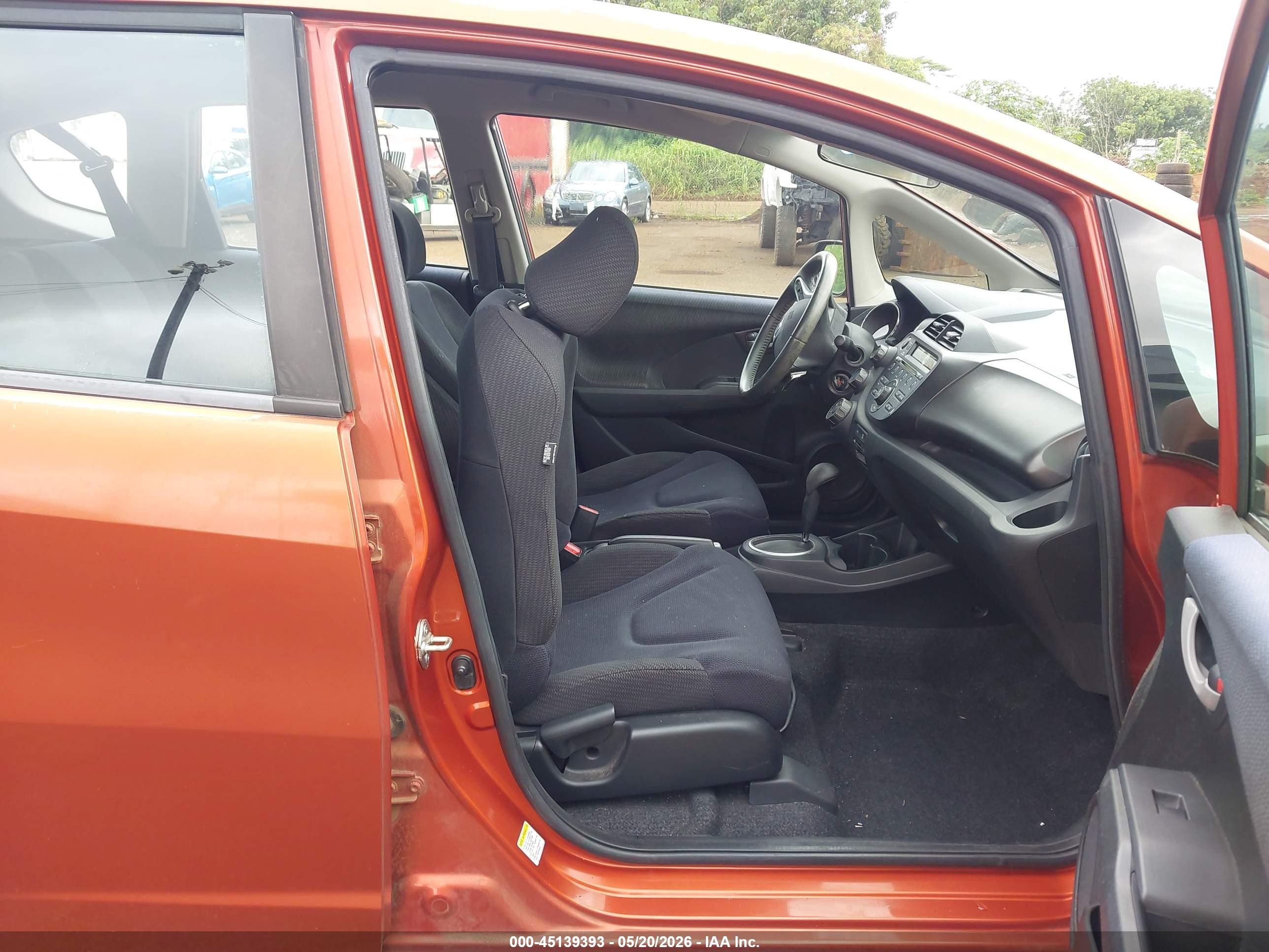 2012 Honda Fit Sport Orange vin: JHMGE8H52CC009122