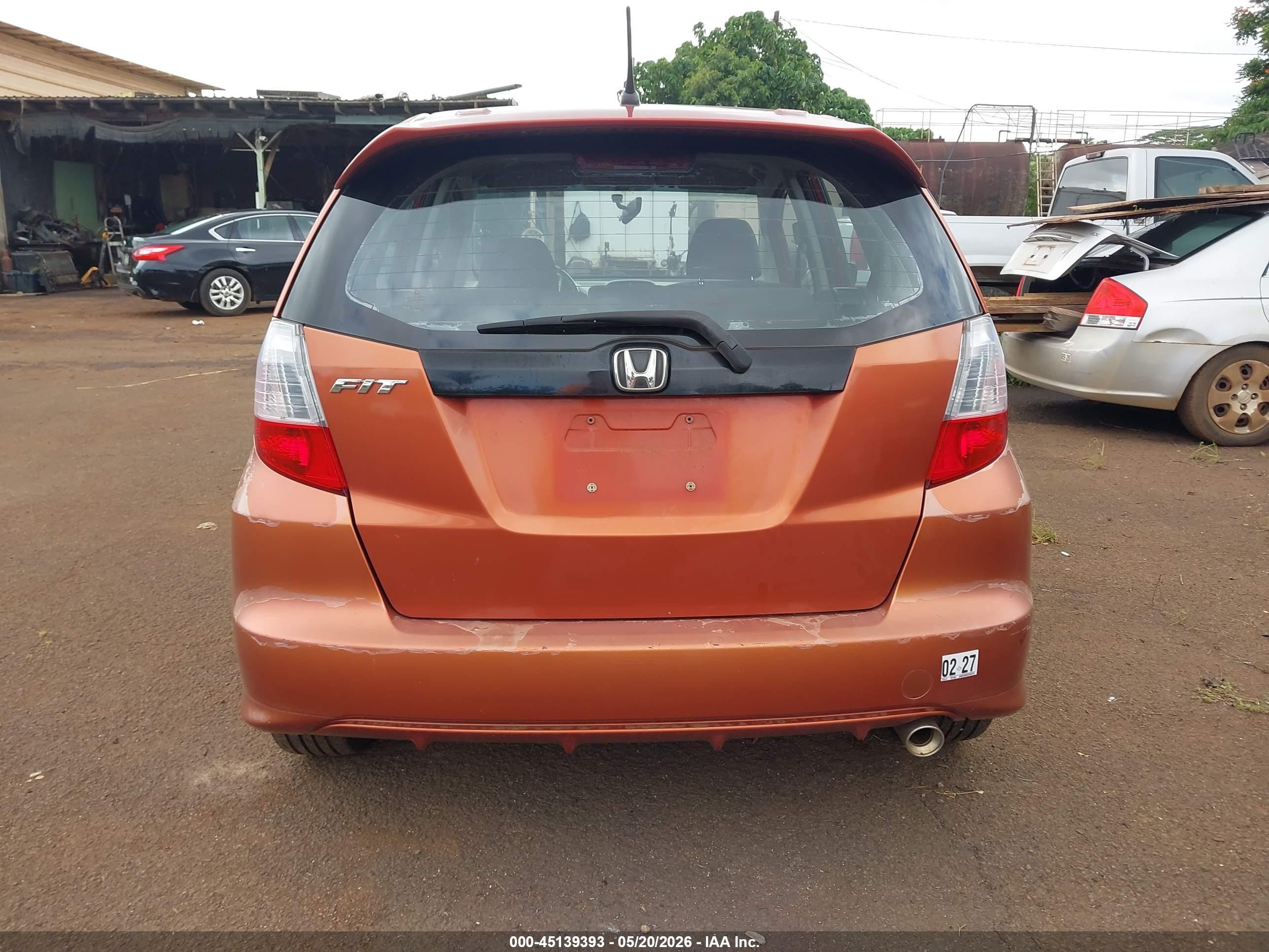 2012 Honda Fit Sport Orange vin: JHMGE8H52CC009122