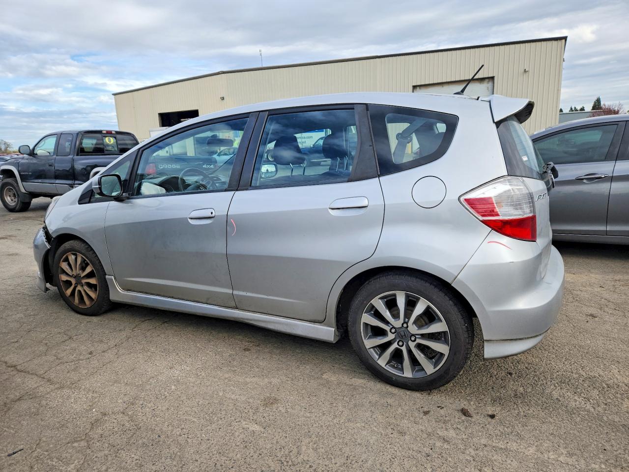 2012 Honda Fit Sport Серебряный vin: JHMGE8H52CC029791