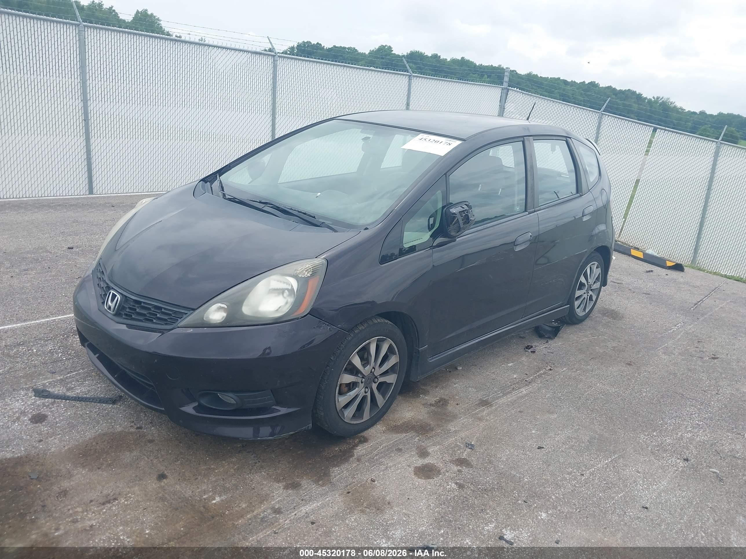 2013 Honda Fit Sport Purple vin: JHMGE8H52DC013978