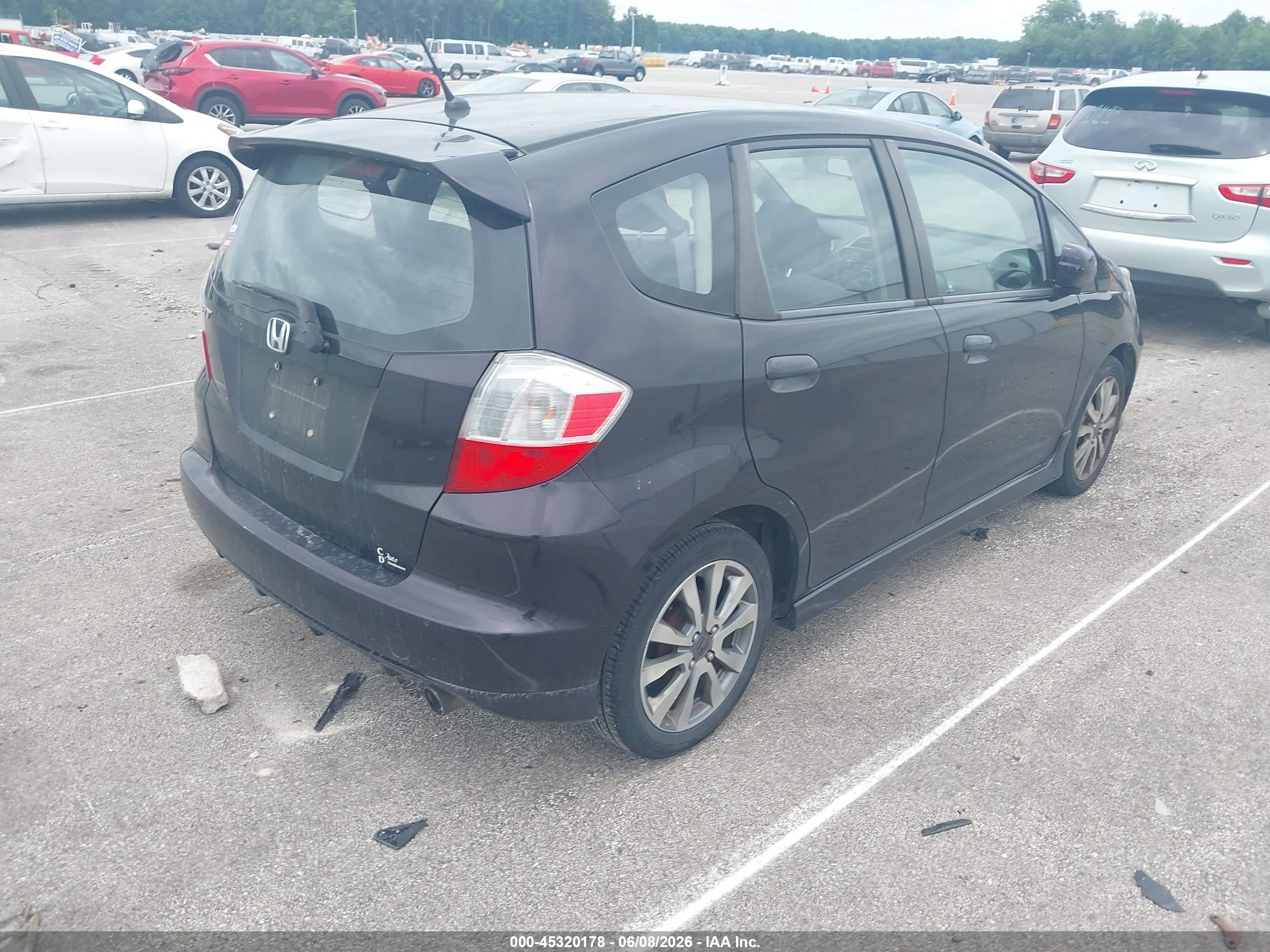 2013 Honda Fit Sport Purple vin: JHMGE8H52DC013978