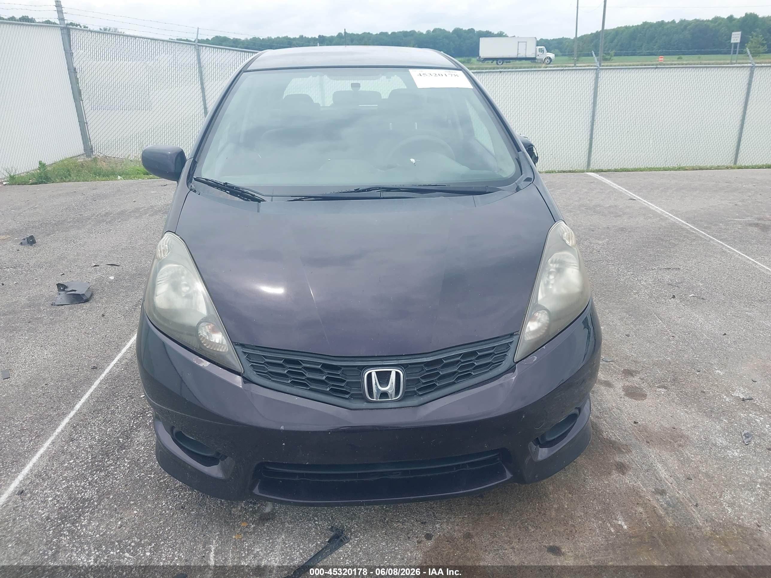 2013 Honda Fit Sport Purple vin: JHMGE8H52DC013978