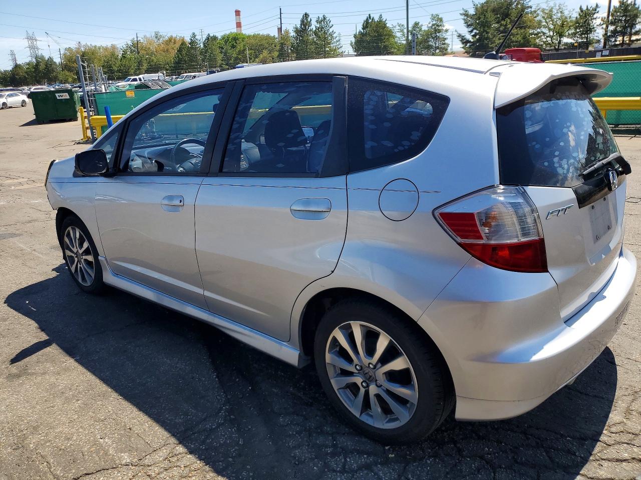 2013 Honda Fit Sport Silver vin: JHMGE8H52DC023412