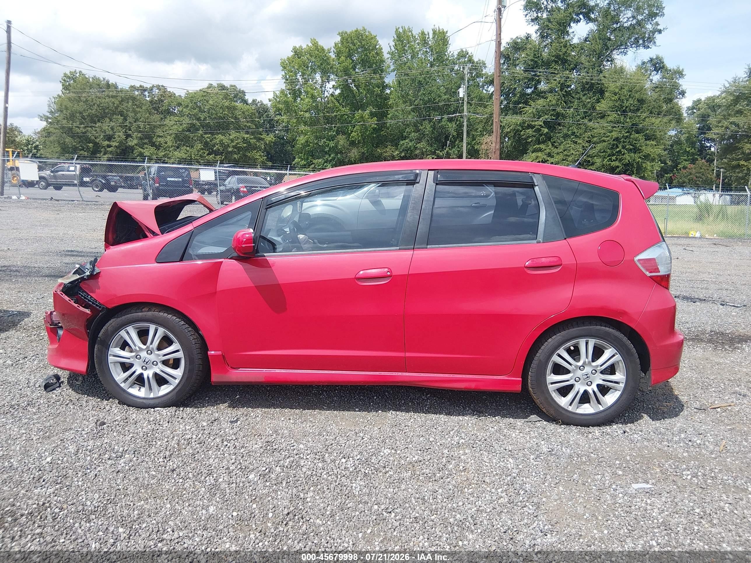 2011 Honda Fit Sport Red vin: JHMGE8H53BC000038