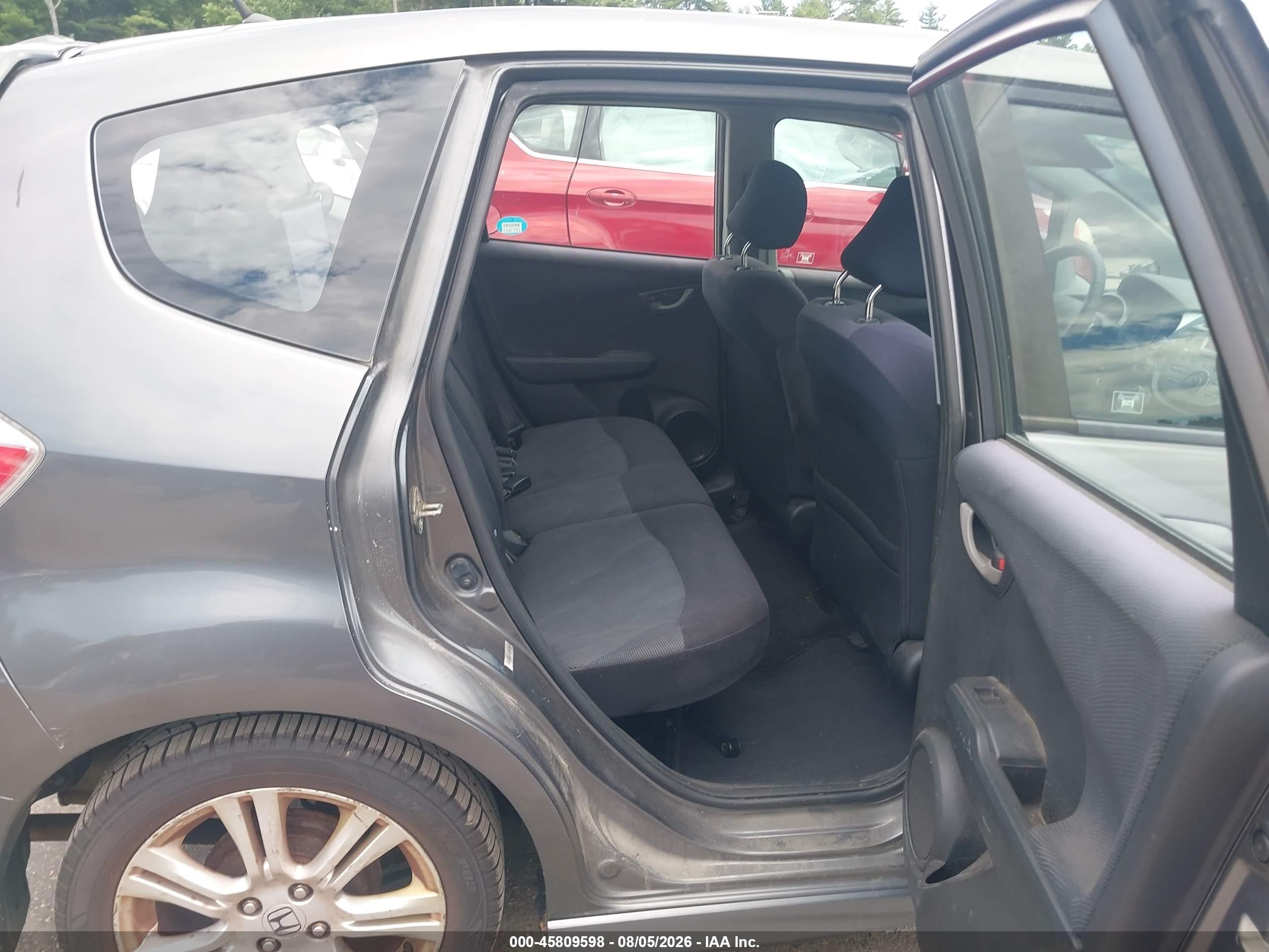 2011 Honda Fit Sport Gray vin: JHMGE8H53BC009659