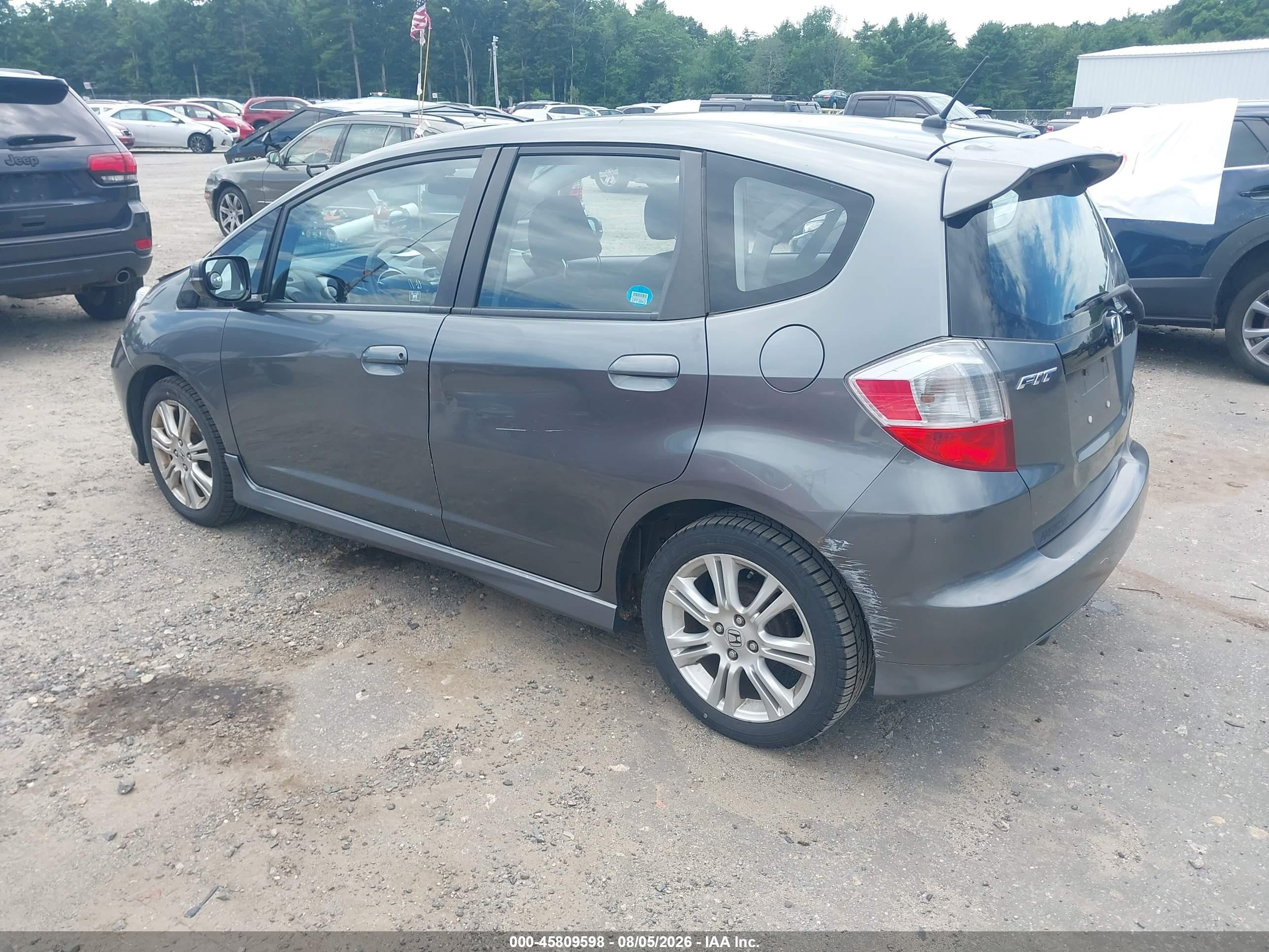 2011 Honda Fit Sport Gray vin: JHMGE8H53BC009659