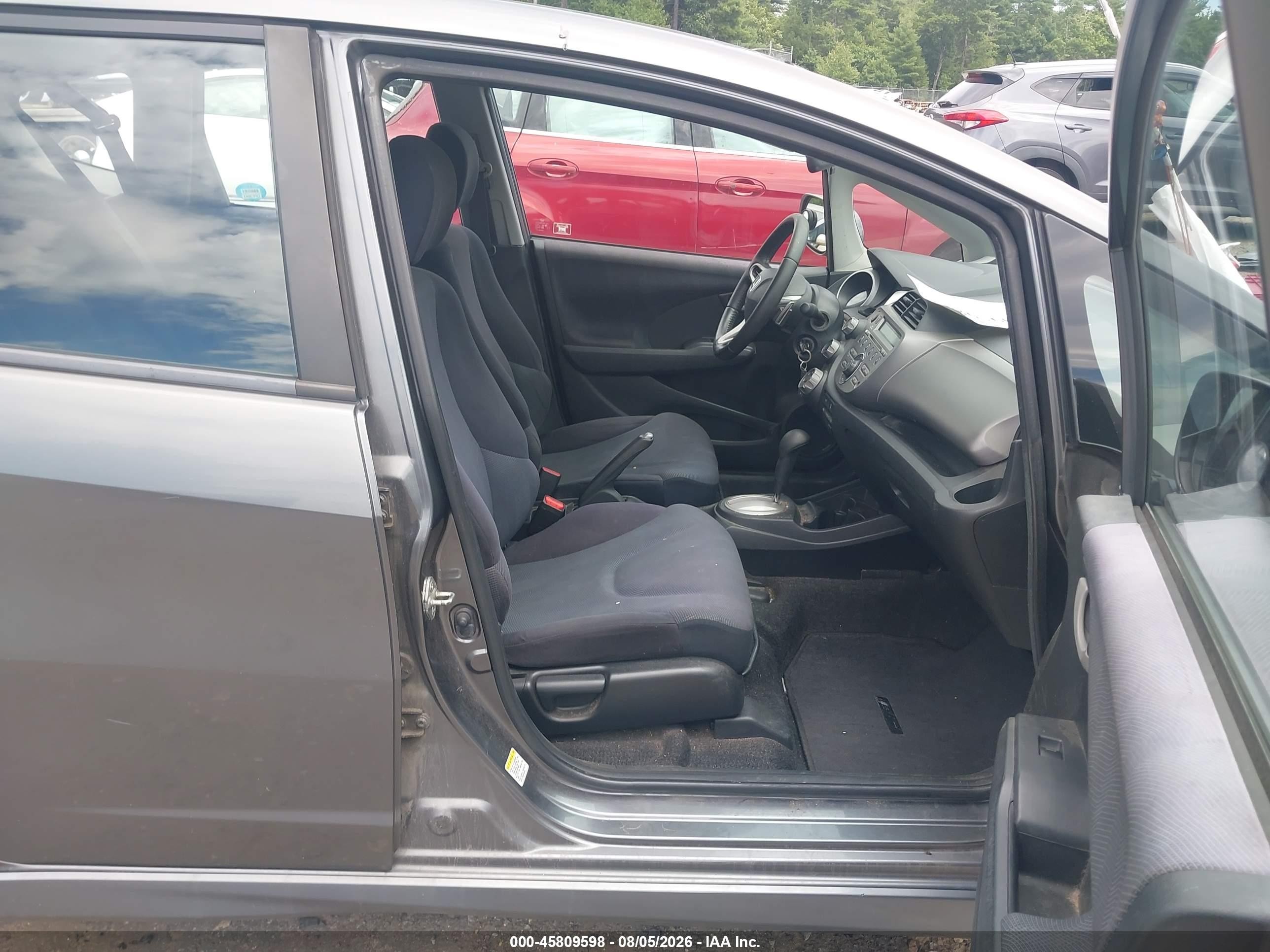 2011 Honda Fit Sport Gray vin: JHMGE8H53BC009659