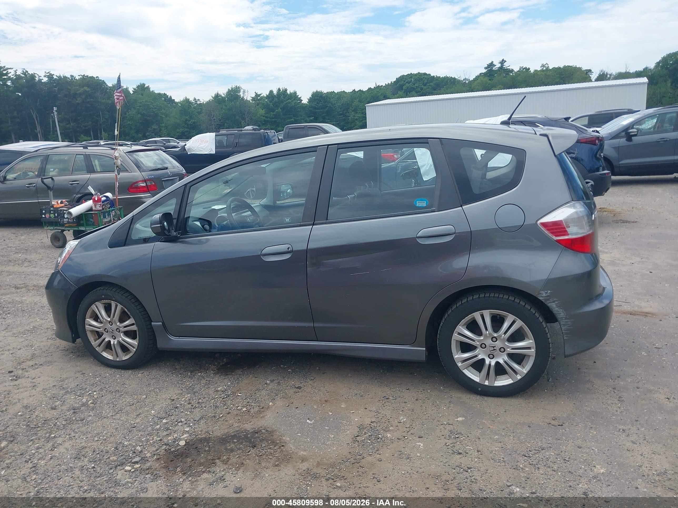 2011 Honda Fit Sport Gray vin: JHMGE8H53BC009659