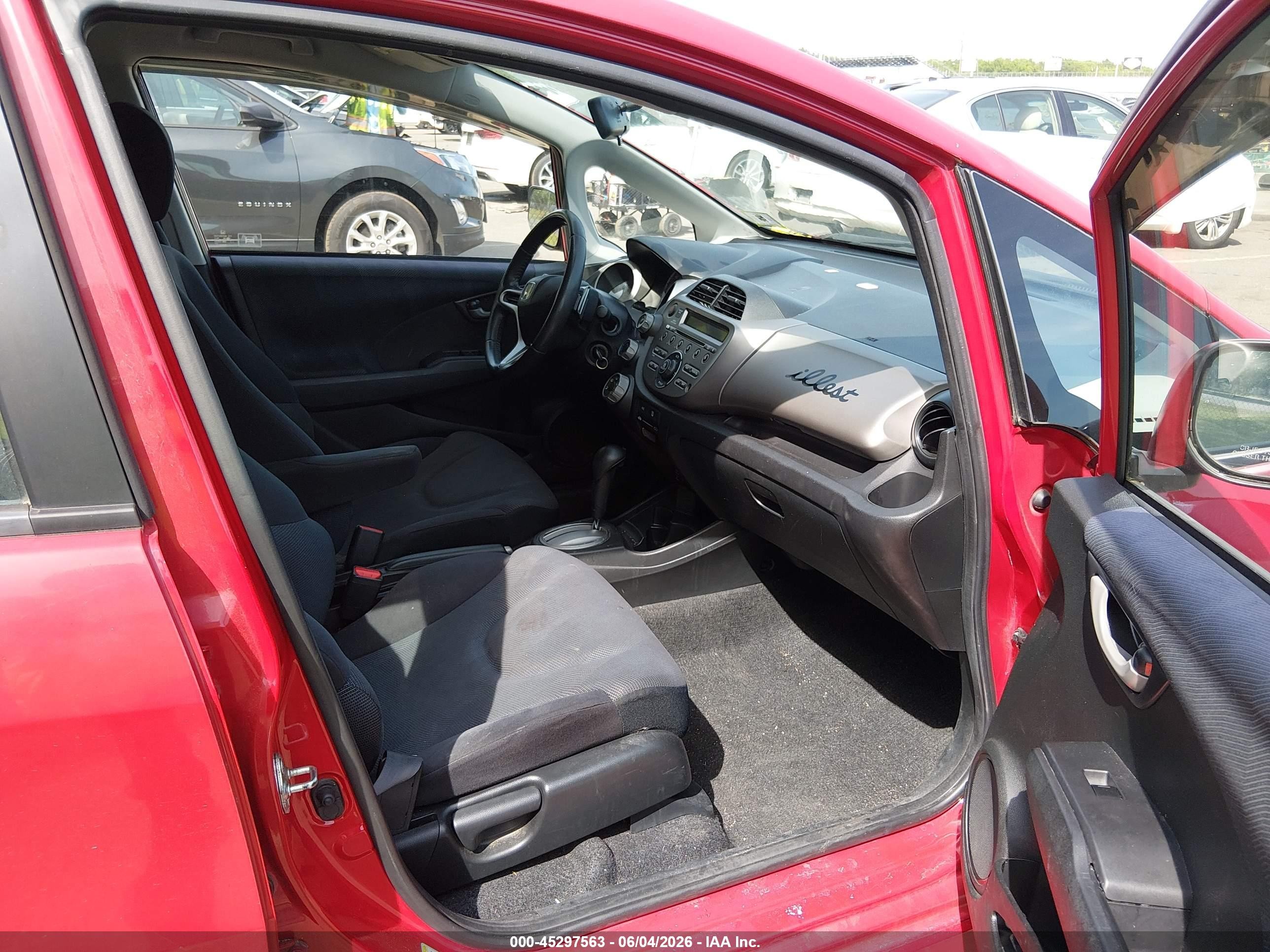 2011 Honda Fit Sport Red vin: JHMGE8H53BC015848