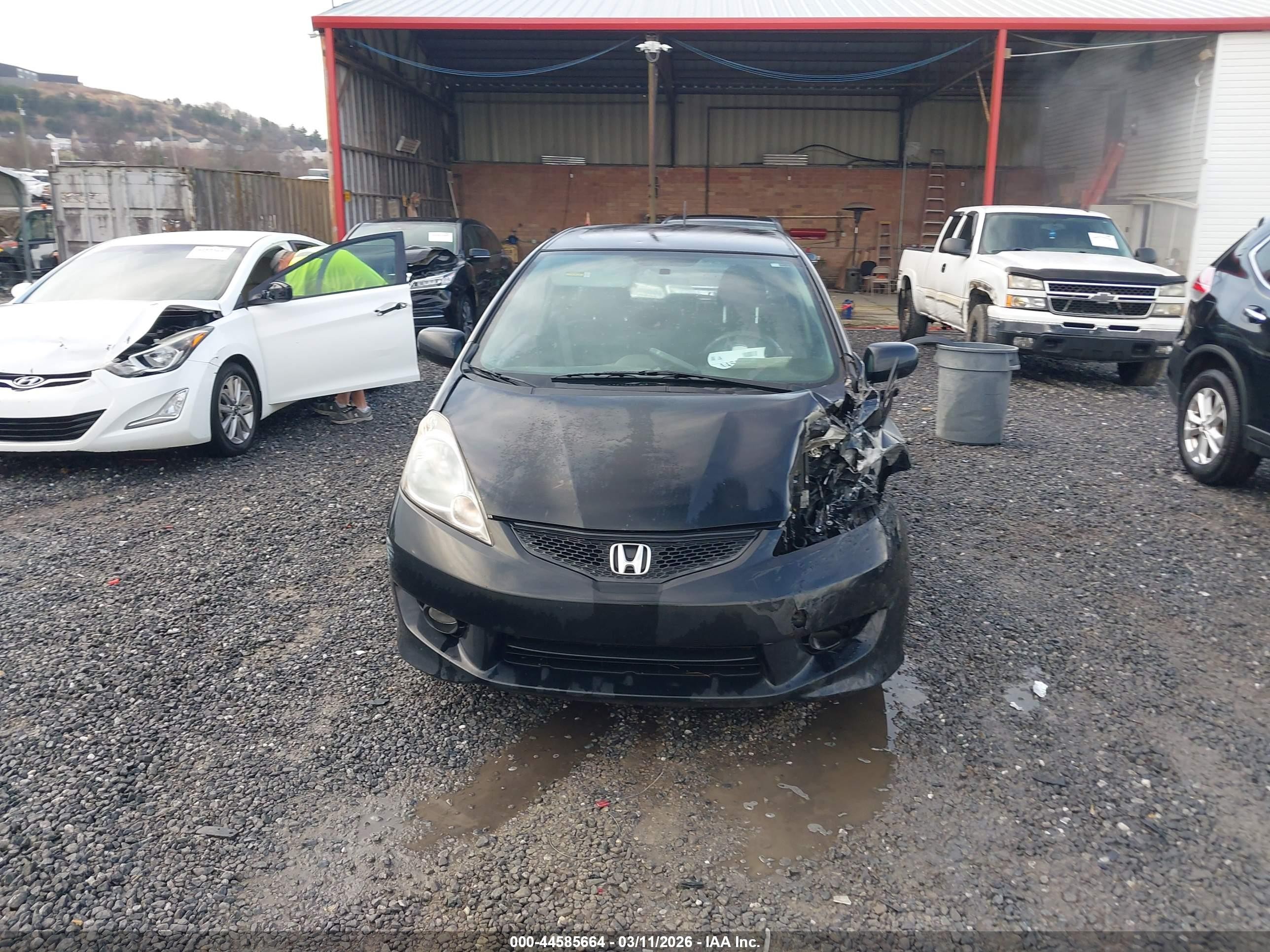 2011 Honda Fit Sport Черный vin: JHMGE8H53BC026221