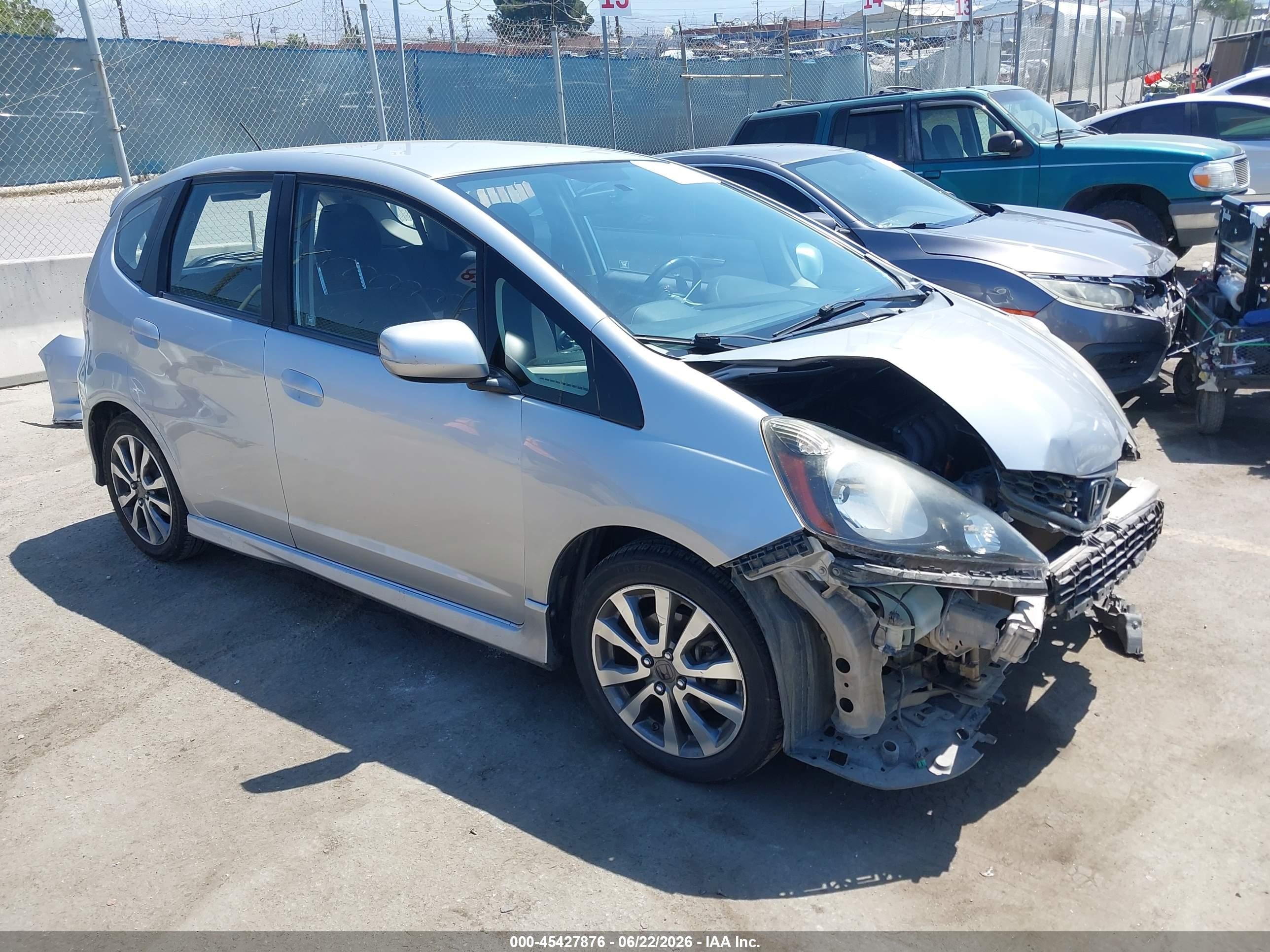 2012 Honda Fit Sport Silver vin: JHMGE8H53CC011414