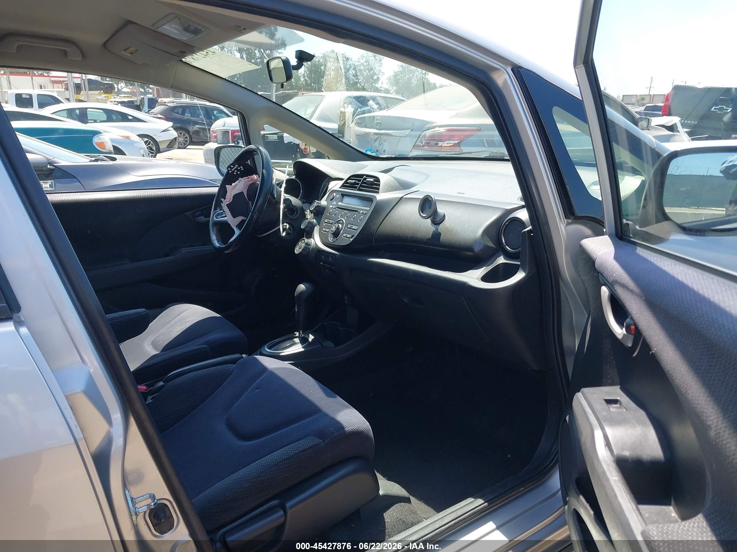 2012 Honda Fit Sport Silver vin: JHMGE8H53CC011414