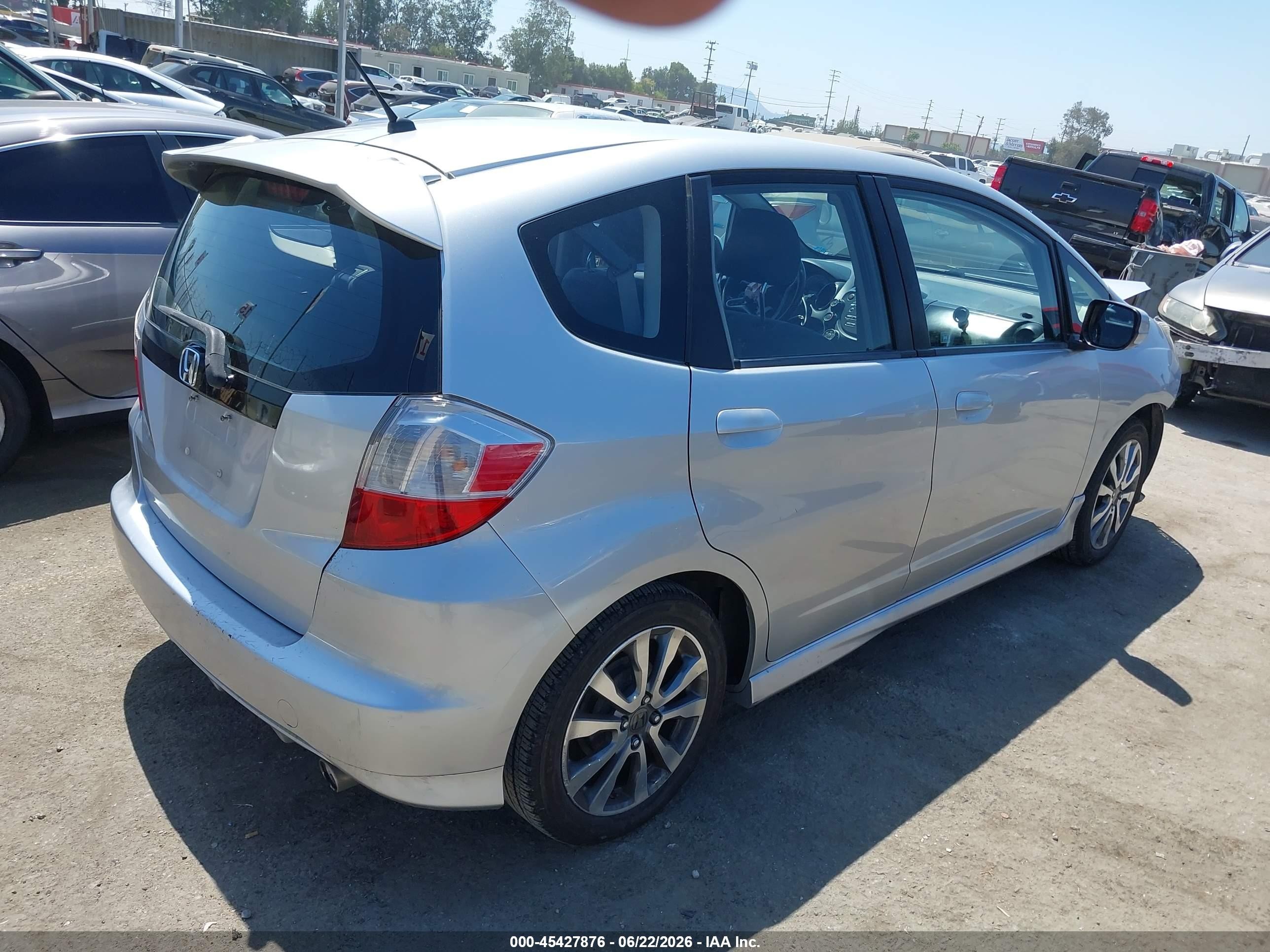 2012 Honda Fit Sport Silver vin: JHMGE8H53CC011414